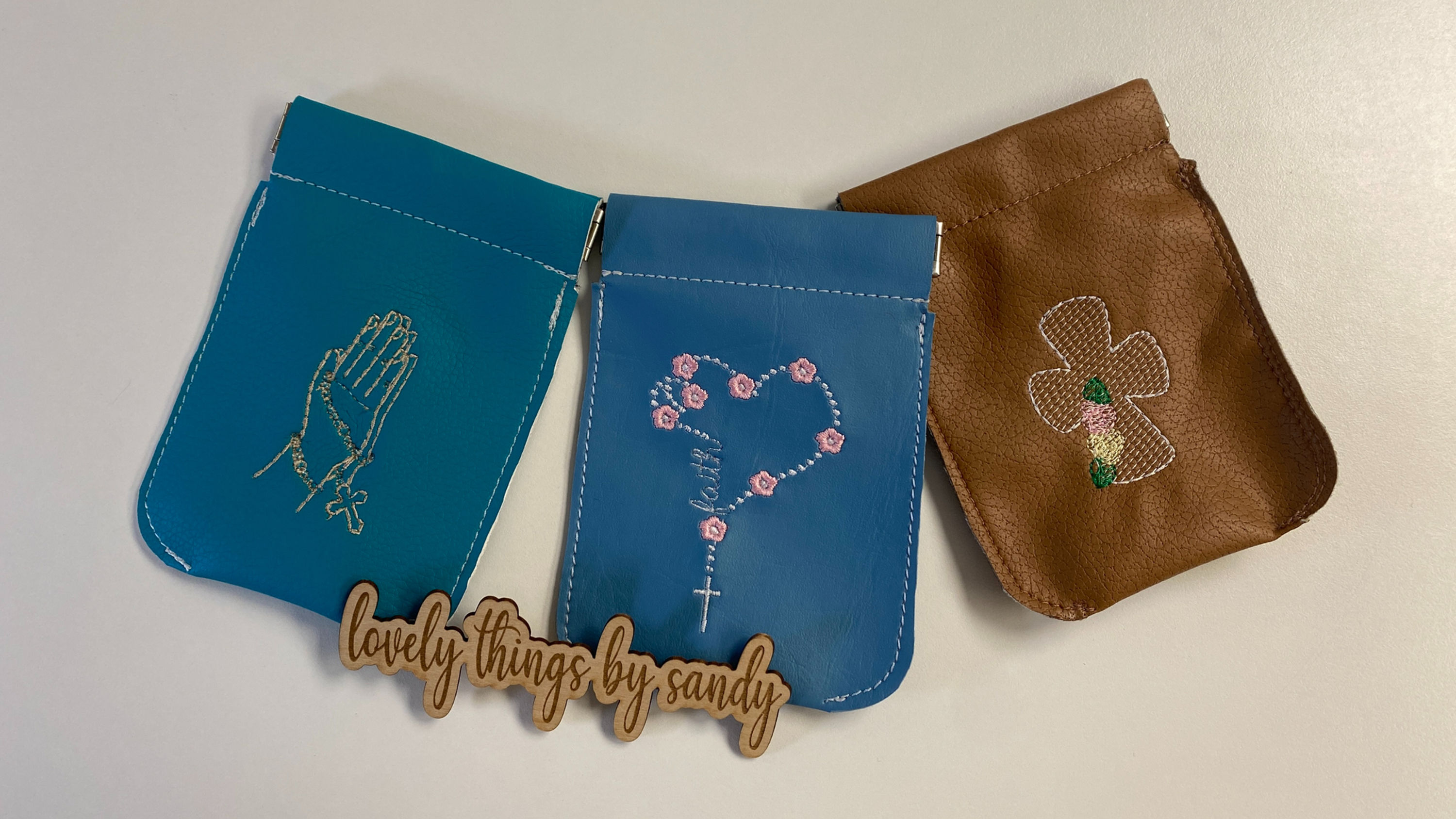 Rosary Cinch close embroidered Leatherette Pouch
