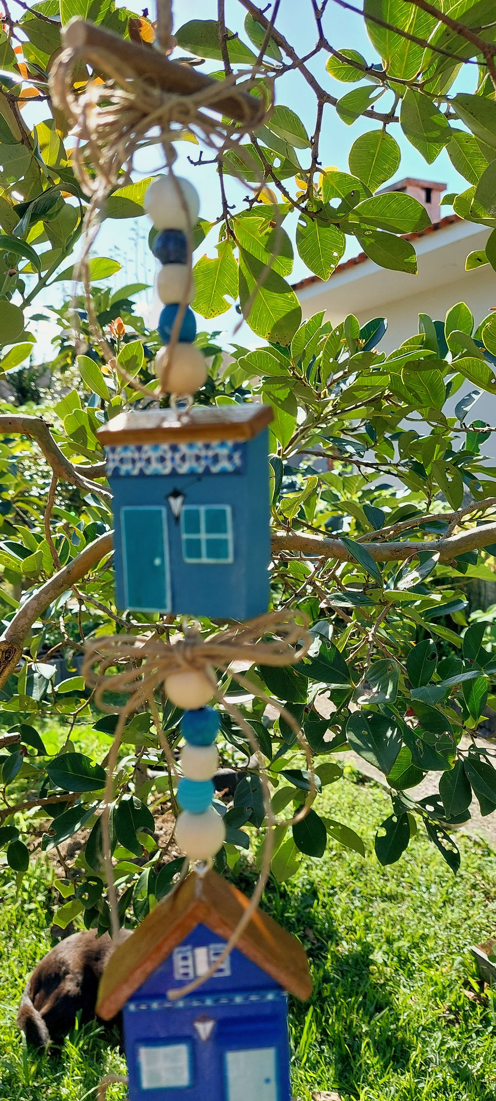 Miniatura: FIO COM 02 CASINHAS E MIÇANGAS EM MADEIRA