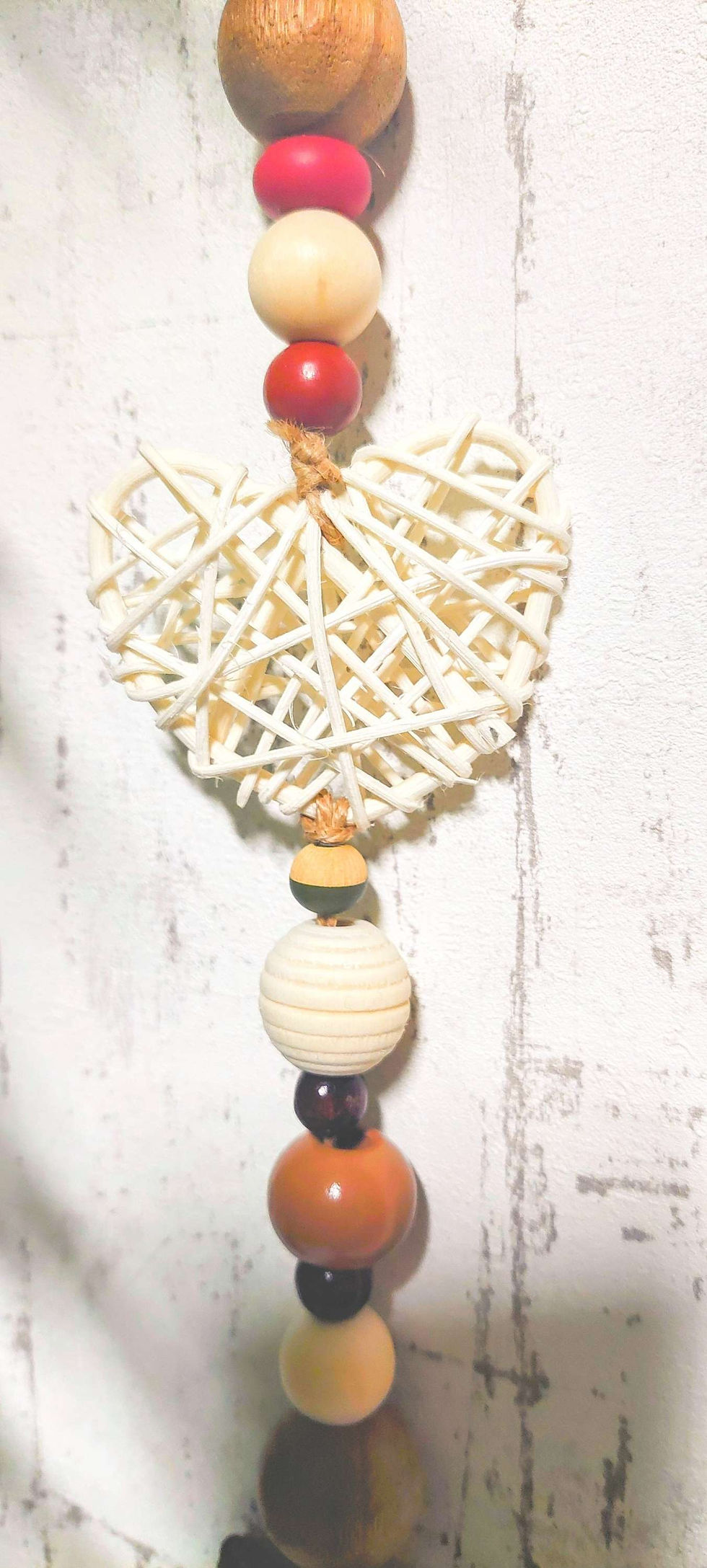 Miniatura: FIO PENDENTE COM CORAÇÕES DE RATAN 