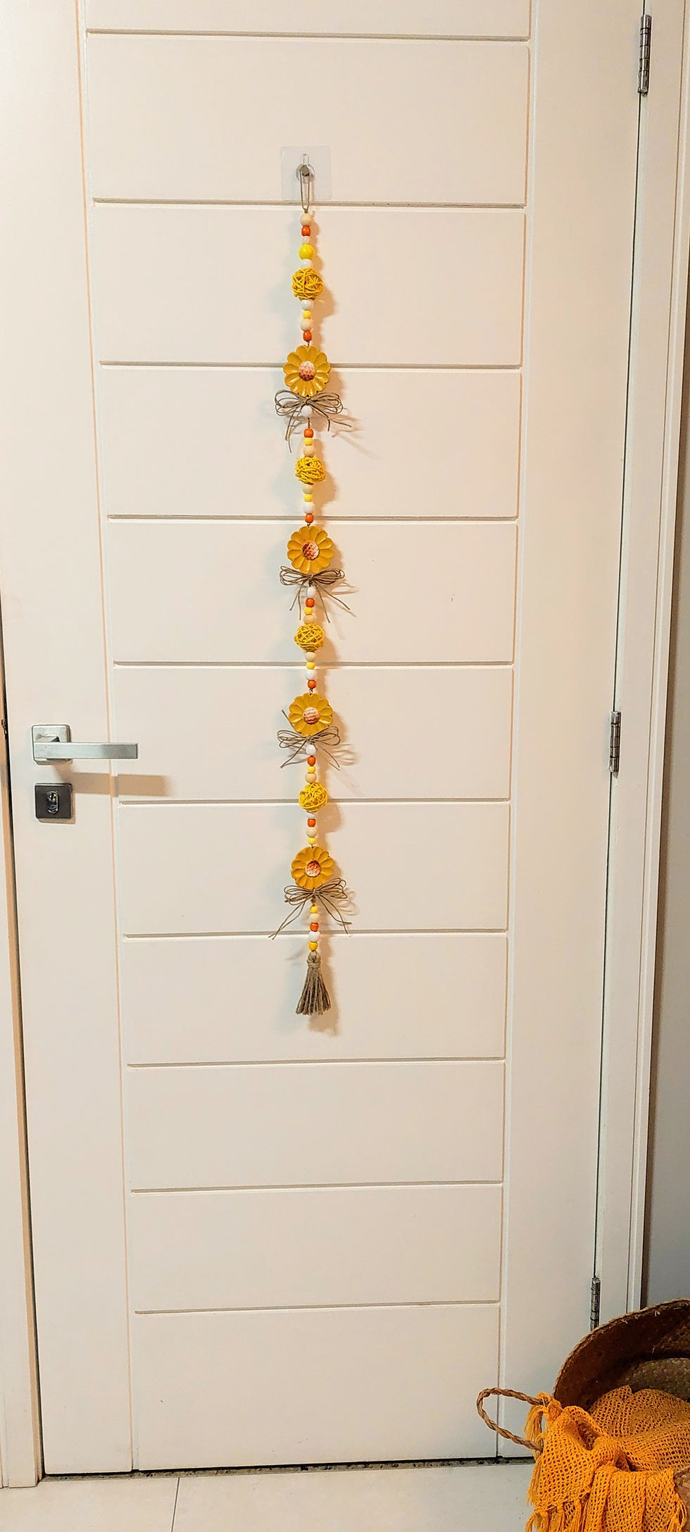 Miniatura: PENDENTE COM MARGARIDAS E BOLAS AMARELAS