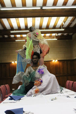 60298171_324213344913696_470059015353244