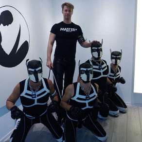 Mein Mann. Mein Master. Mein Puppy.