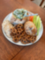 SPINACH AND ARTICHOKE DIP