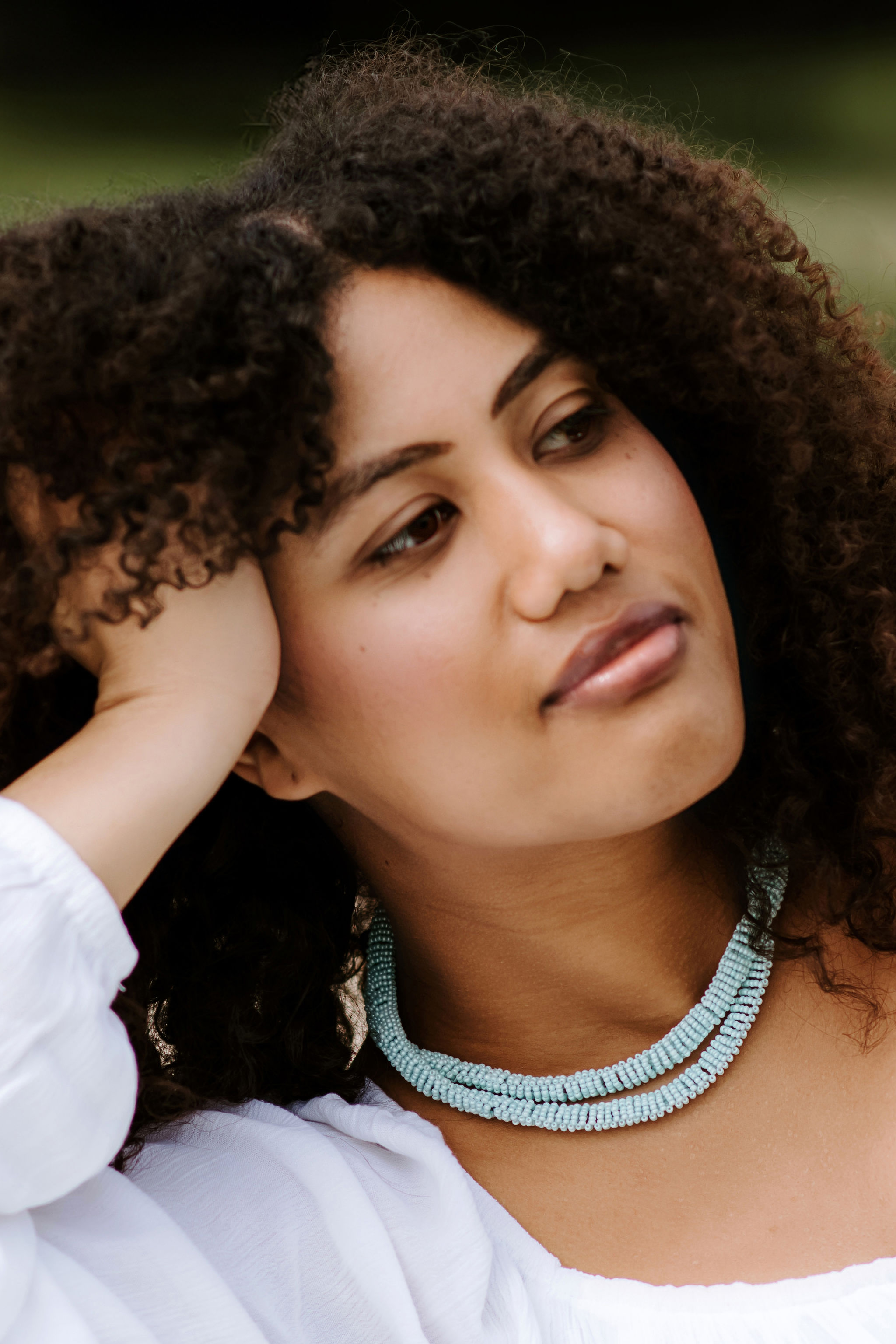 Marietta, light green/pink handwoven necklace of glass beads