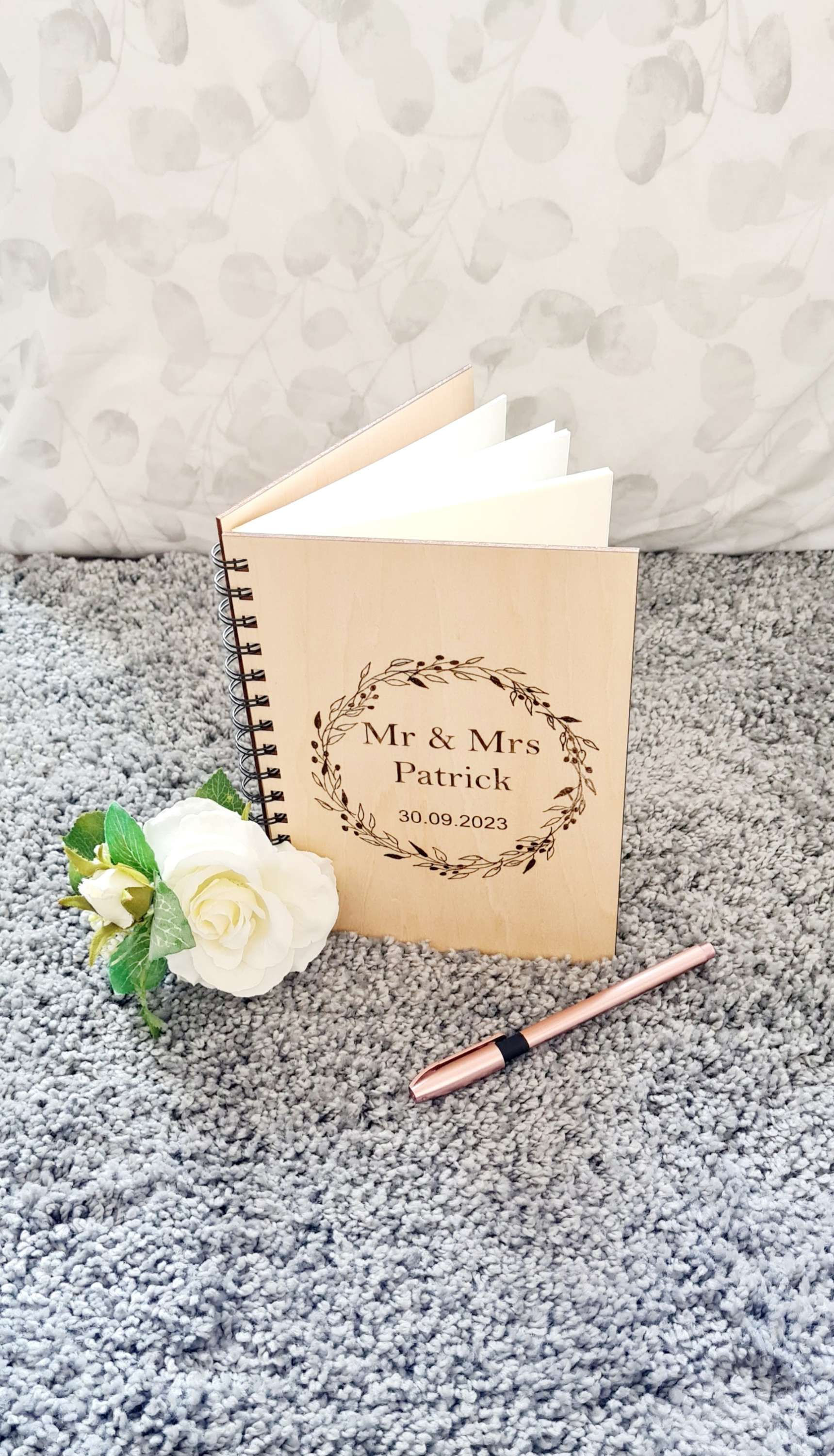 The Readhead - wreath design, guestbook