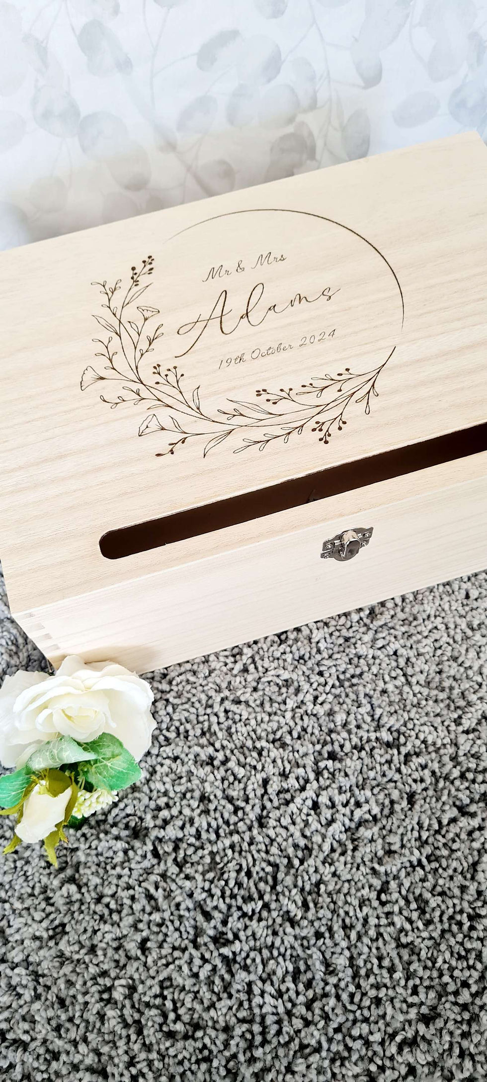 Thumbnail: The Adam's leaf design wedding card box