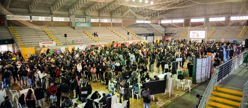 Deputado Daniel Trzeciak promove a segunda edição do Emprega Pelotas no Ginásio do Sesi