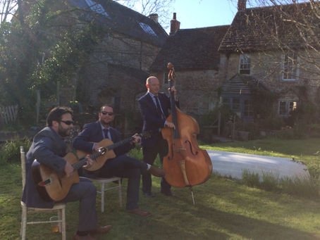 Jonny Hepbir Gypsy Jazz Trio Play A Fabulous Rural Wedding At Stowford Manor Farm In Wiltshire
