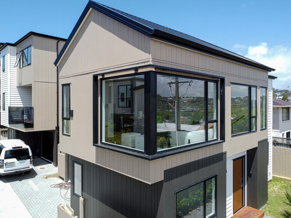 NZ. Shera Shiplap Vertical weatherboard DL00 DL01 DL02.