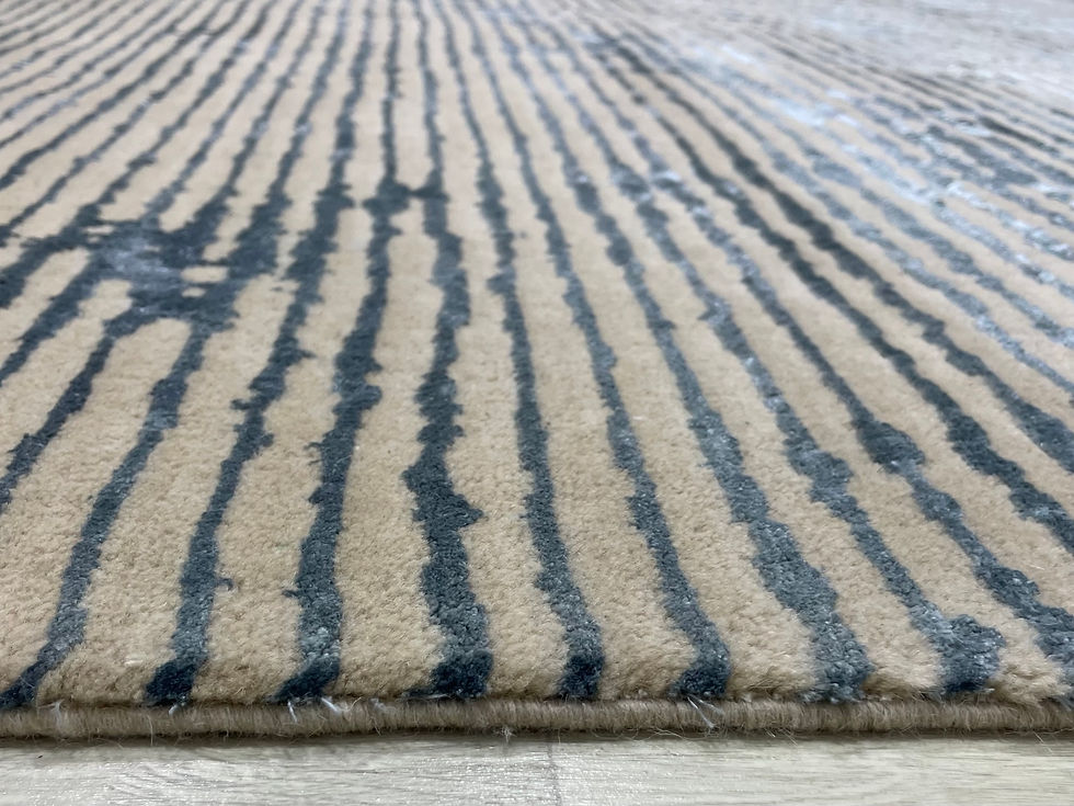 Thumbnail: K243 - 347x257 cm