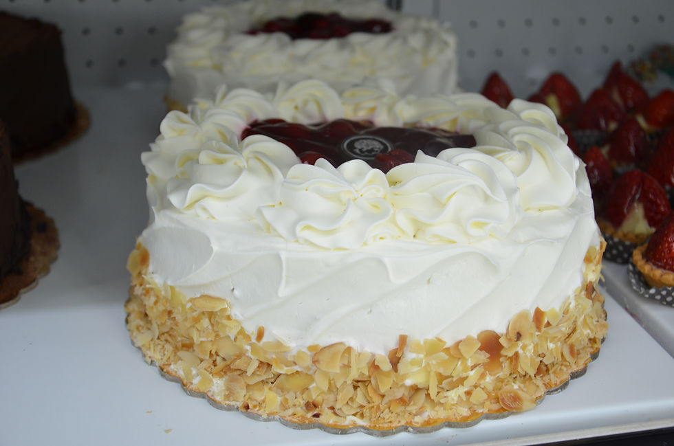Vanilla-Cherry Cake