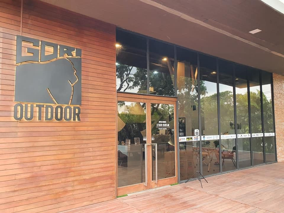 Thumbnail: สติกเกอร์แบรนด์ หน้าร้าน Gori Outdoor