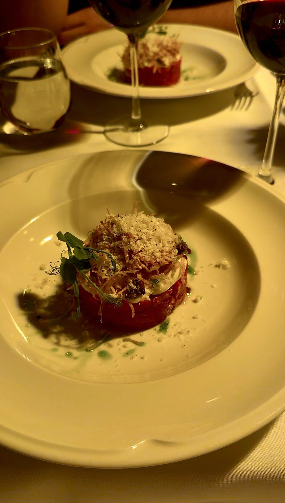 Mokotowska 69, Warsaw: A Serious Steak and a Tartare Worth Reconsidering
