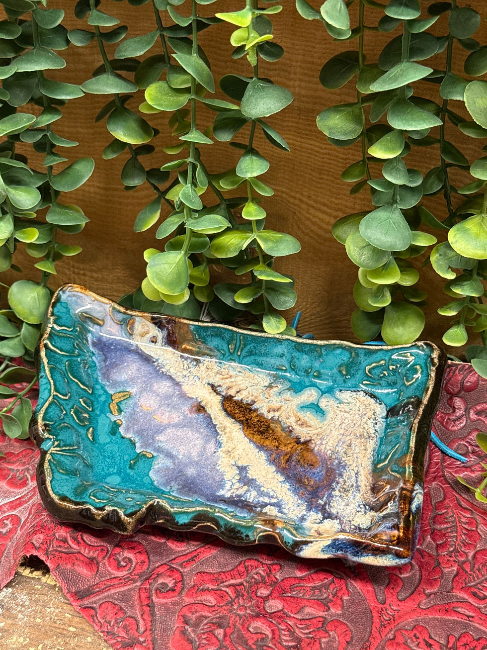 Dark teal Montana plate