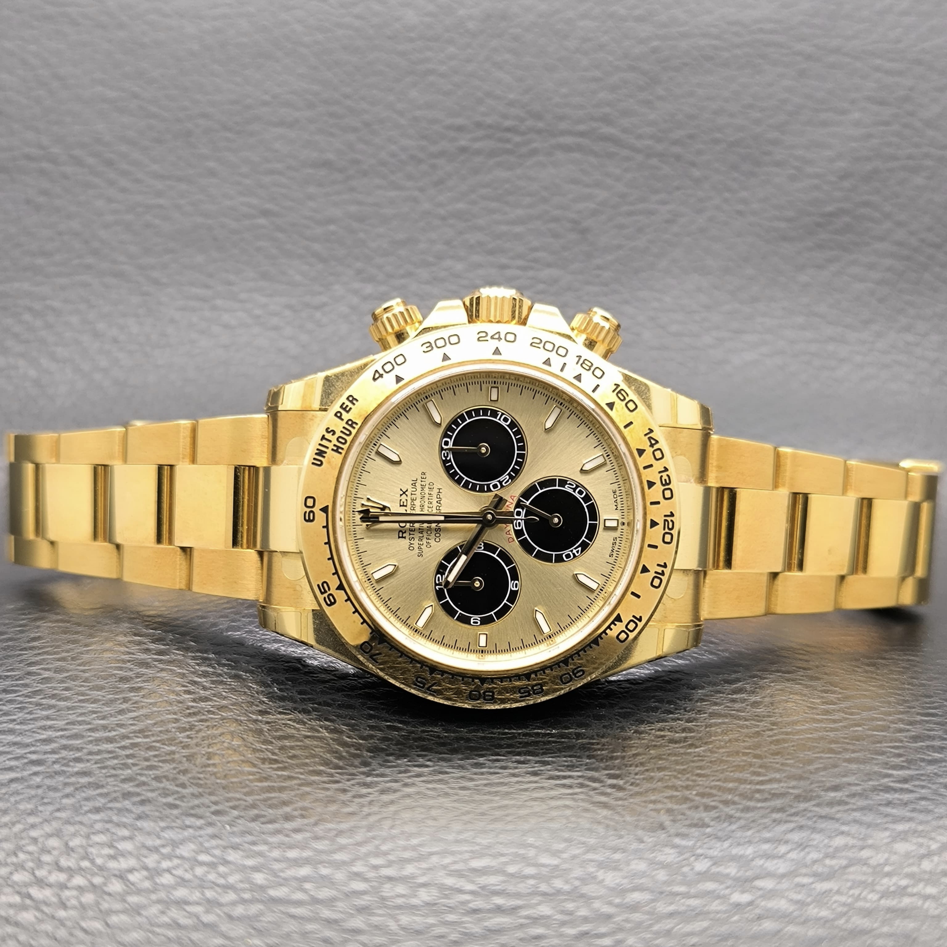 Daytona Pikachu 40mm view 3