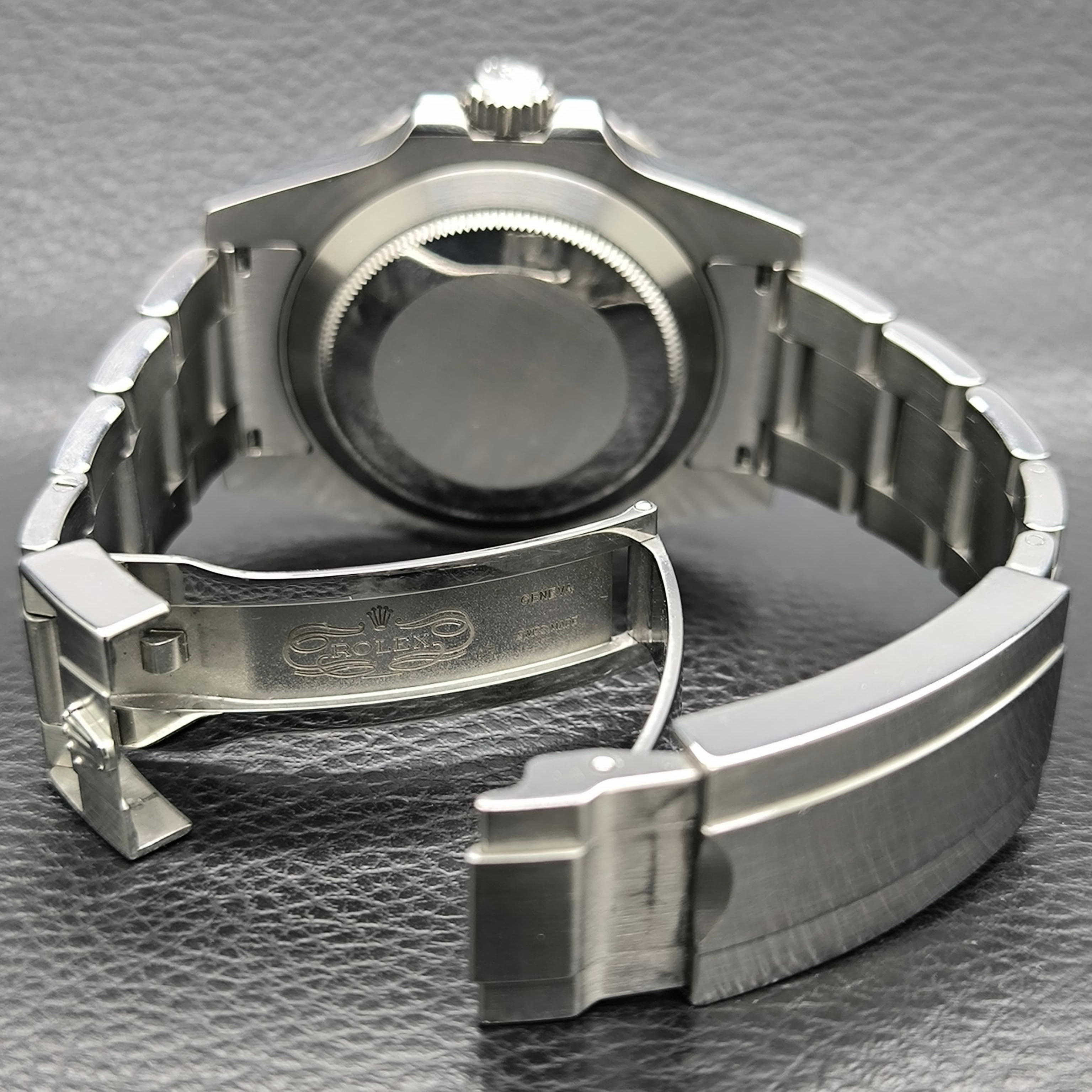 Submariner Date Hulk 40mm view 4