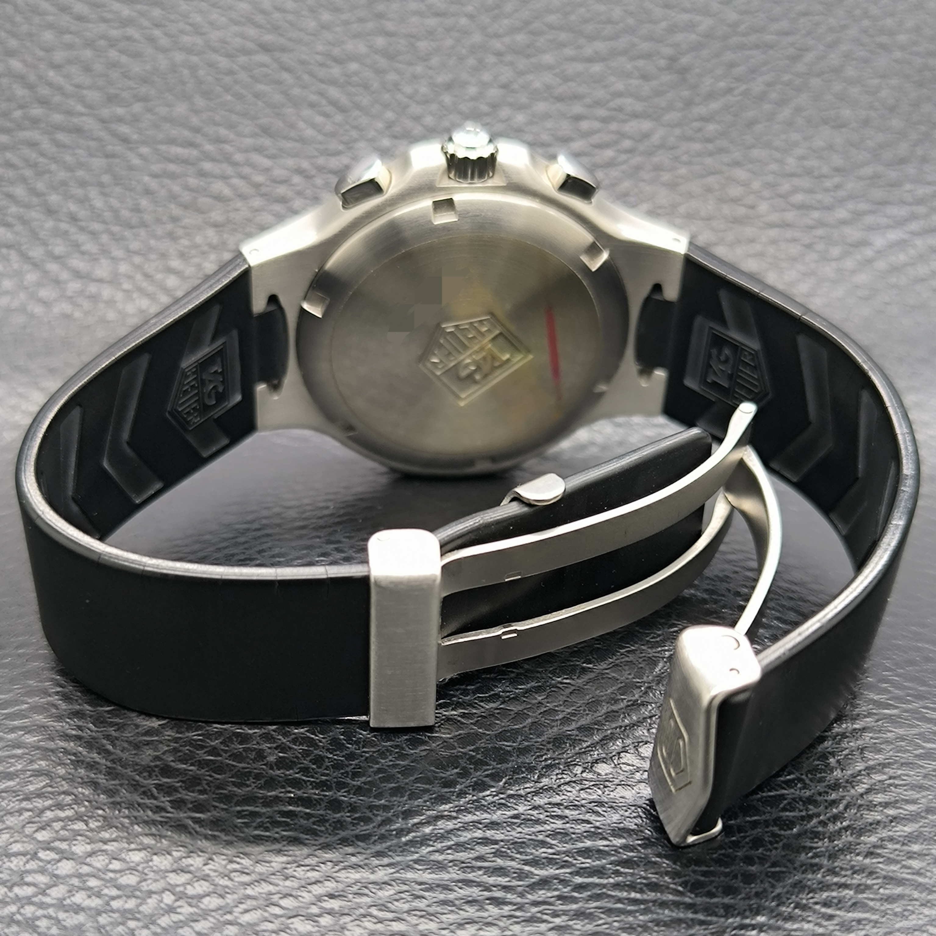 Kirium 39mm view 4