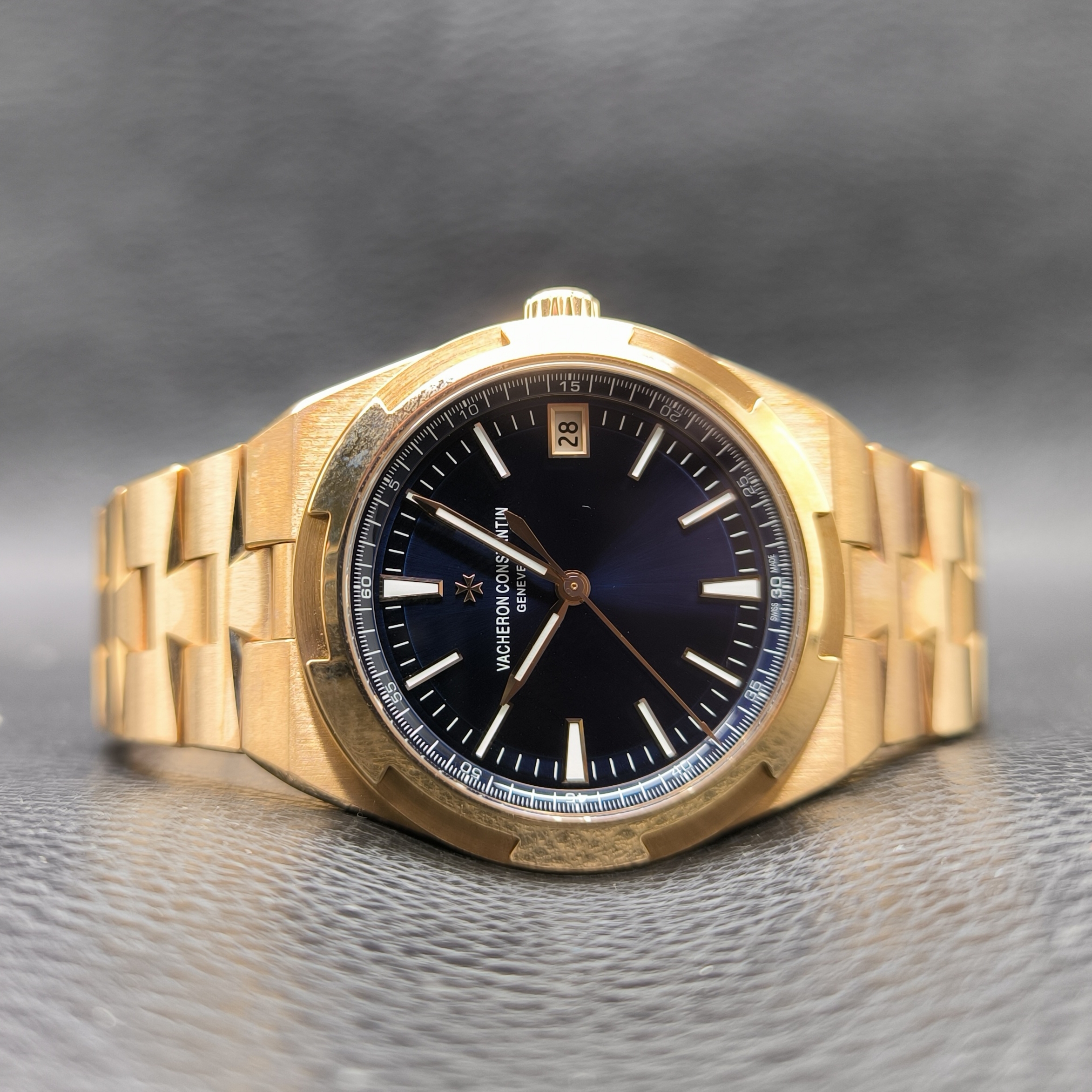 Overseas 41mm