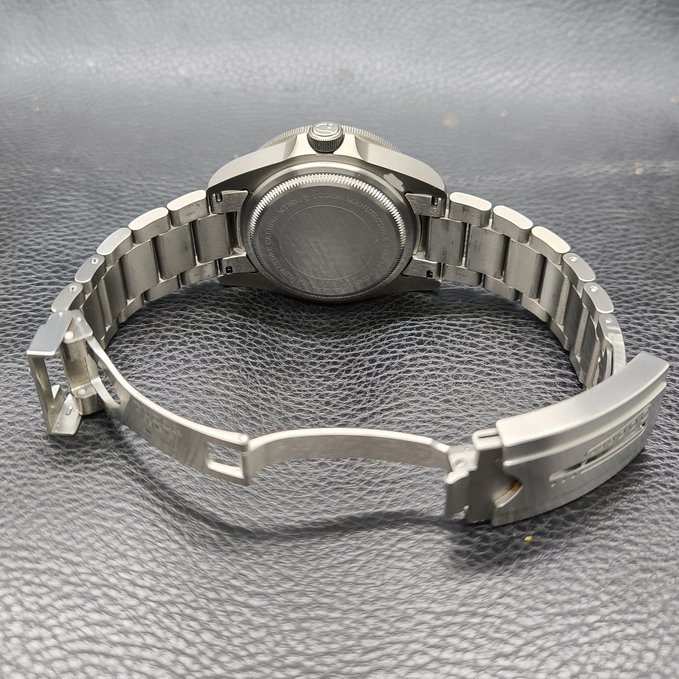 Pelagos 42mm view 4