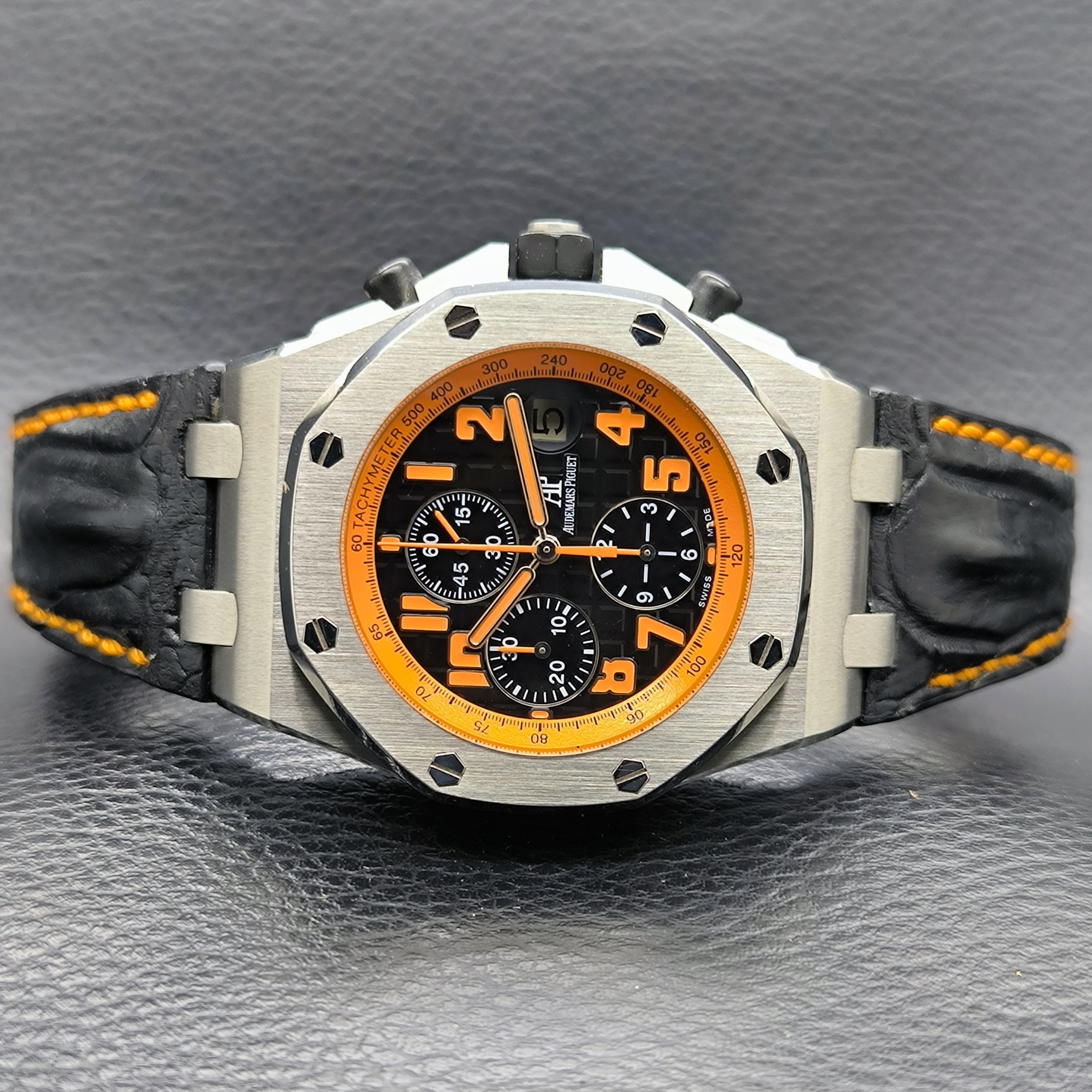 AP ROO Volcano 42mm view 3