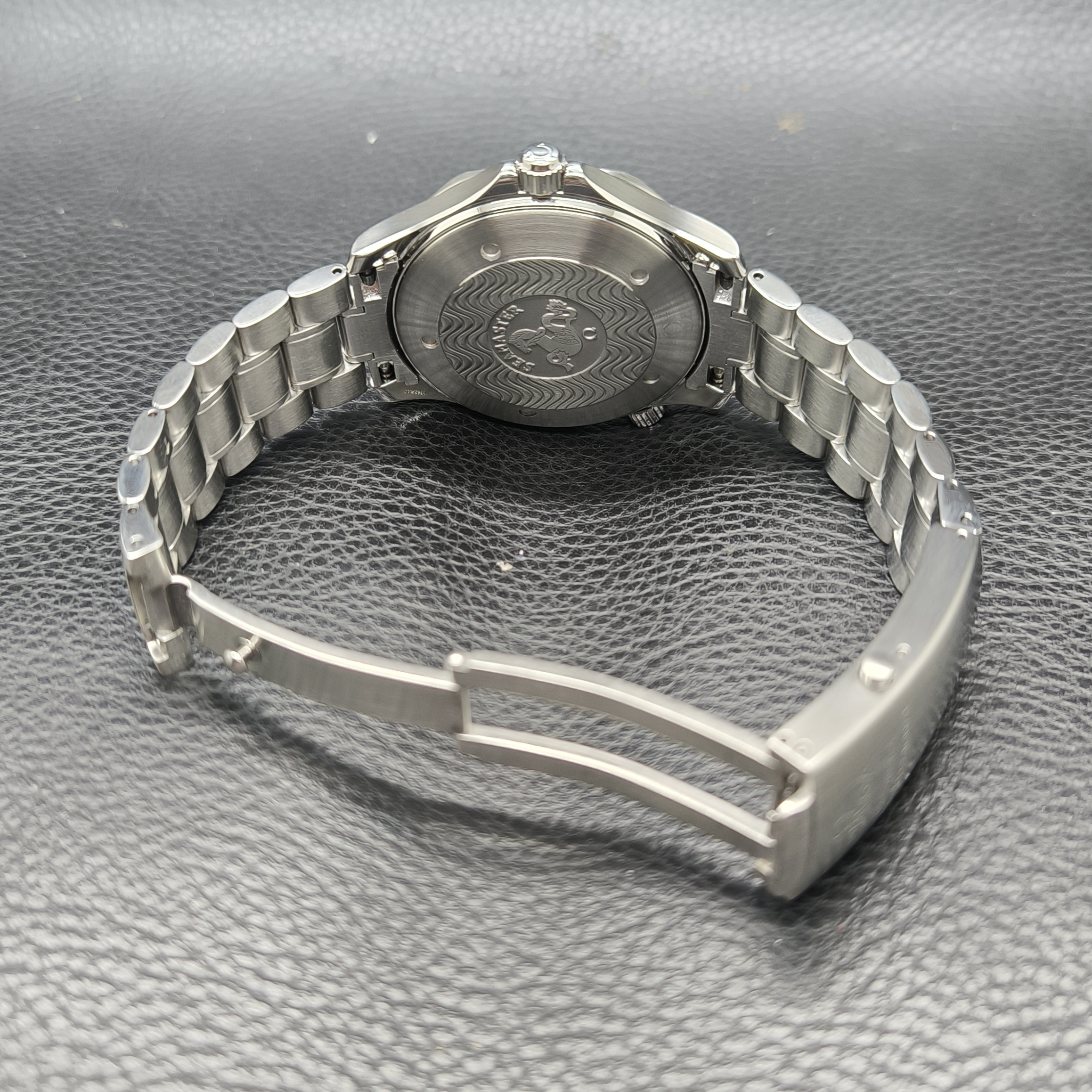 Seamaster Diver 300m view 4