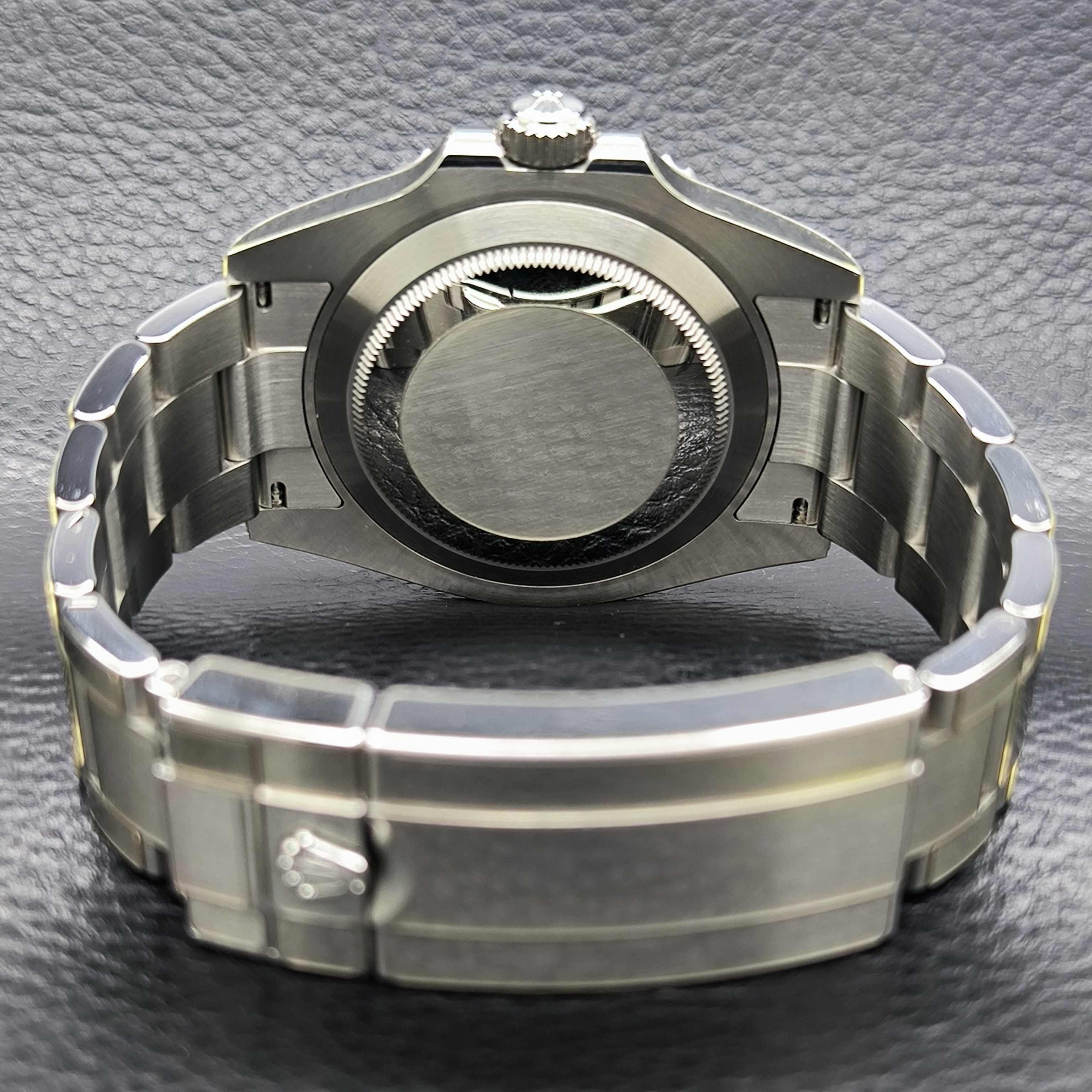 Submariner Date 41mm view 2