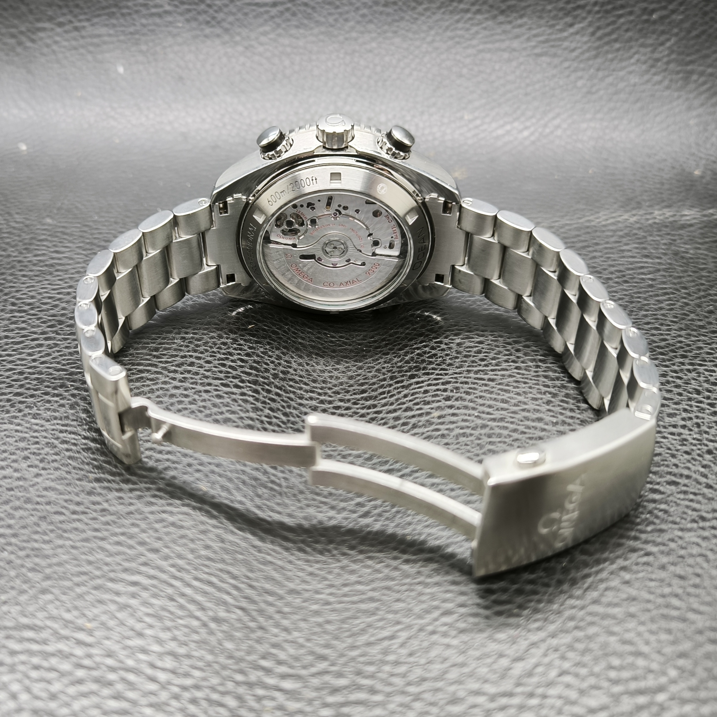 Seamaster Planet Ocean 45mm view 4