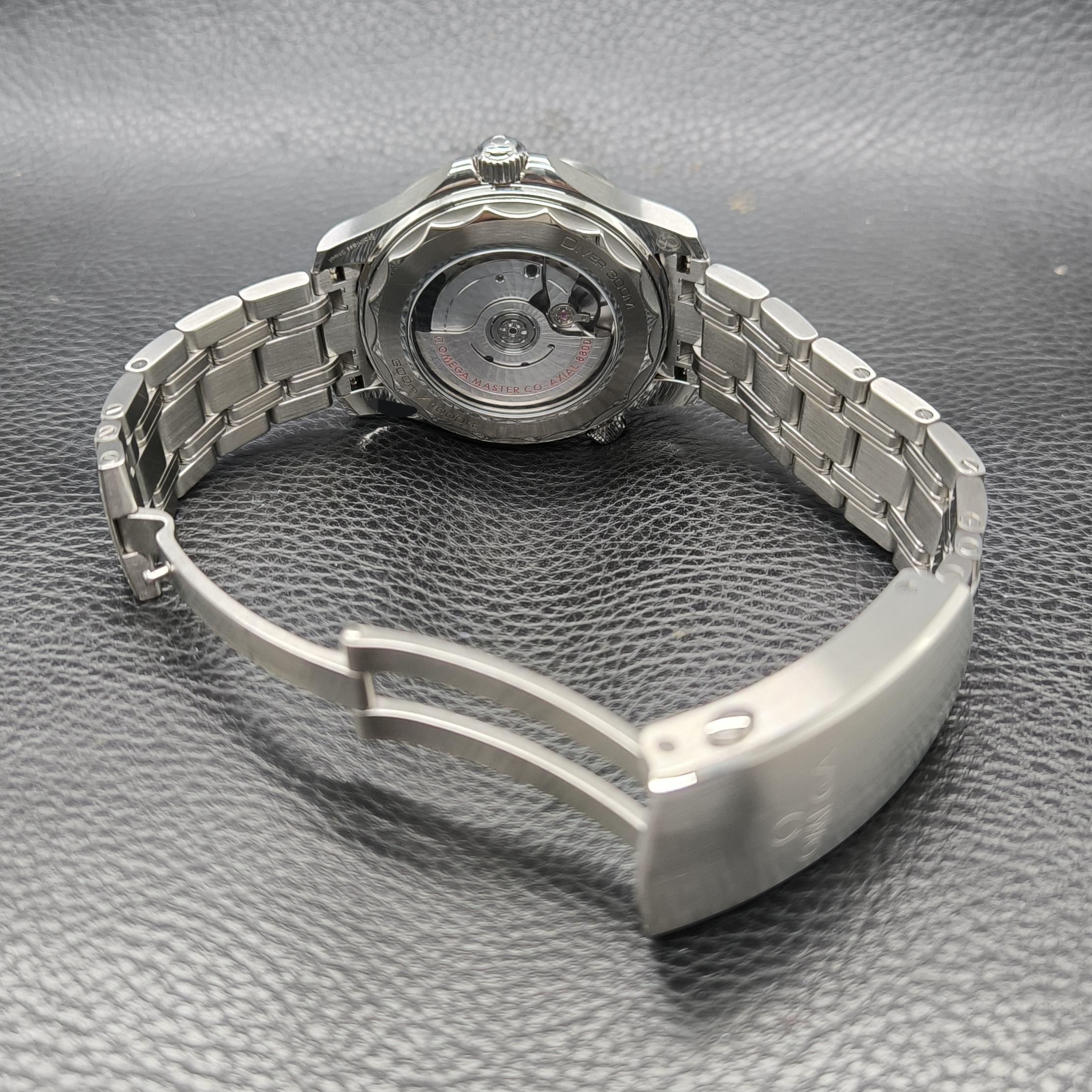 Seamaster Diver 300M view 4