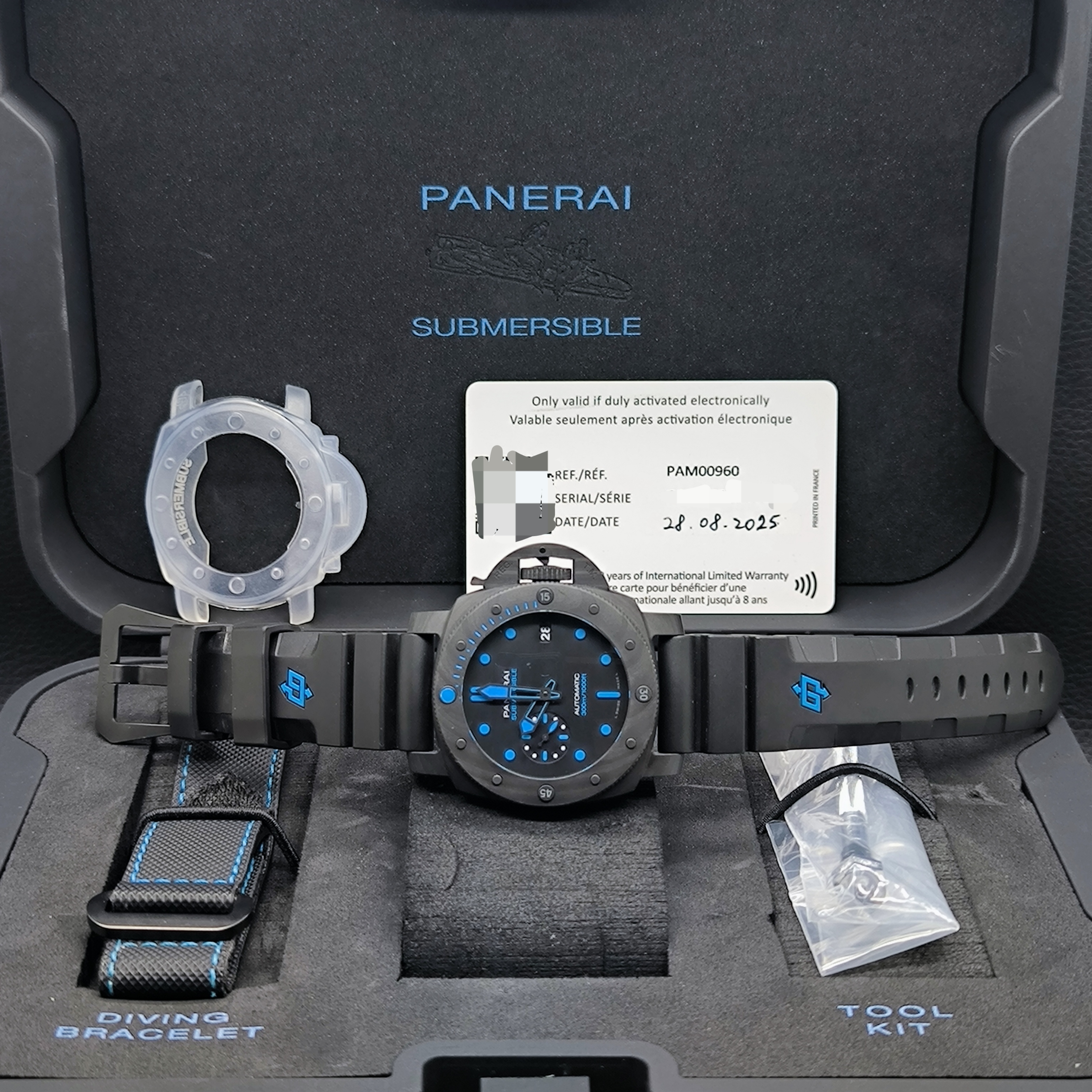 Submersible 42mm view 5