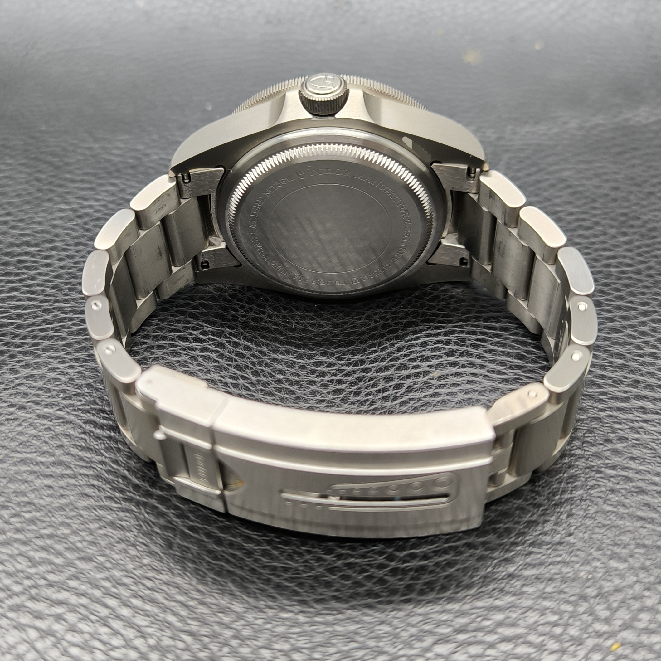 Pelagos 42mm view 2