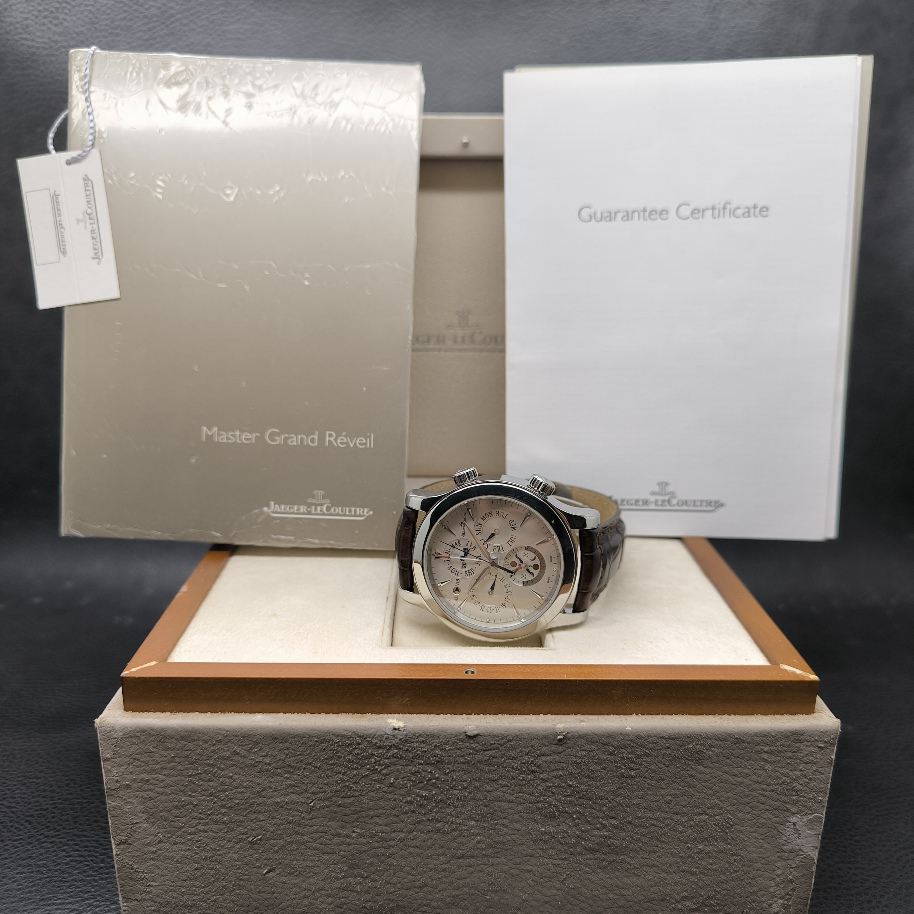 Master Grand Reveil 43mm view 5