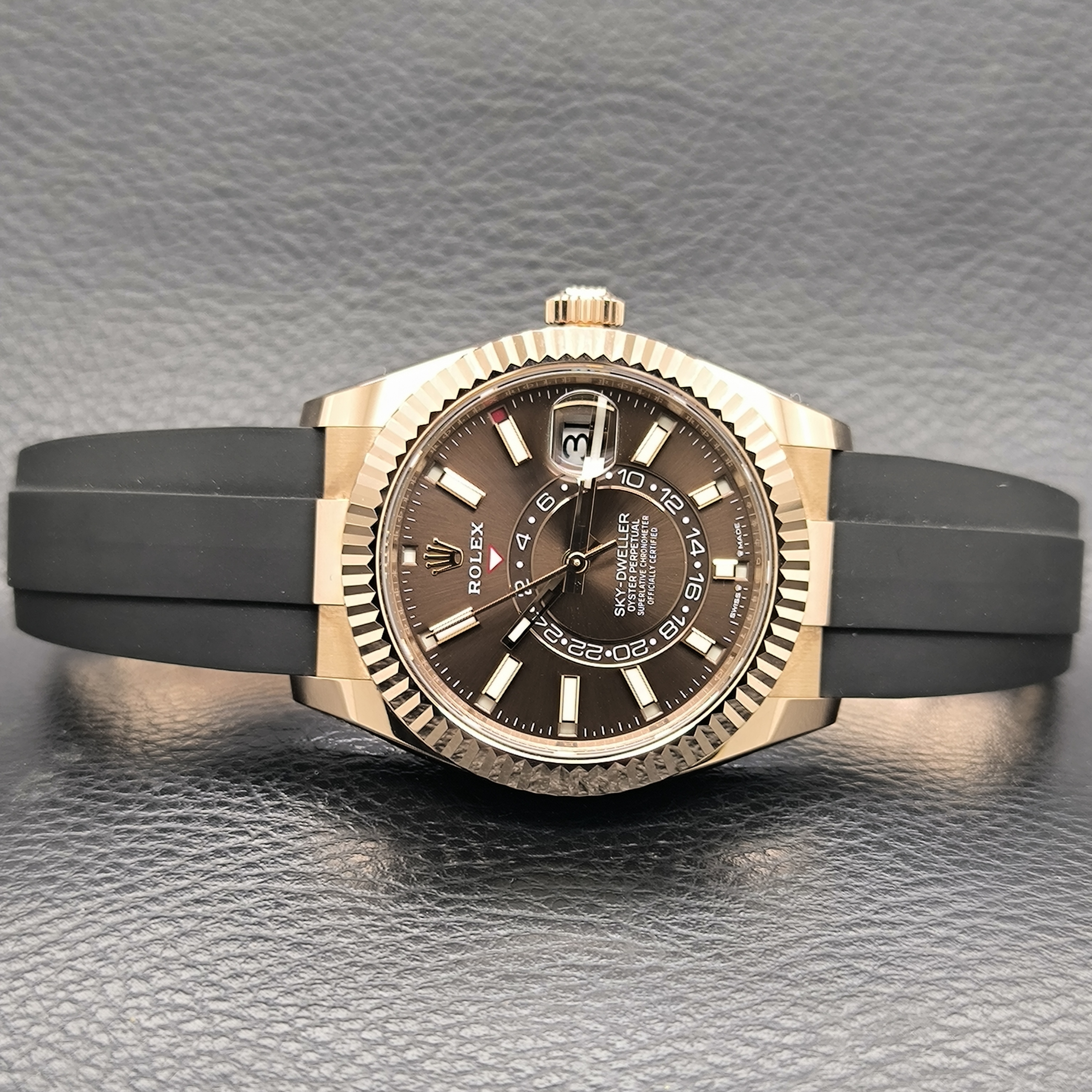 Sky-Dweller Oystersflex 42mm view 3