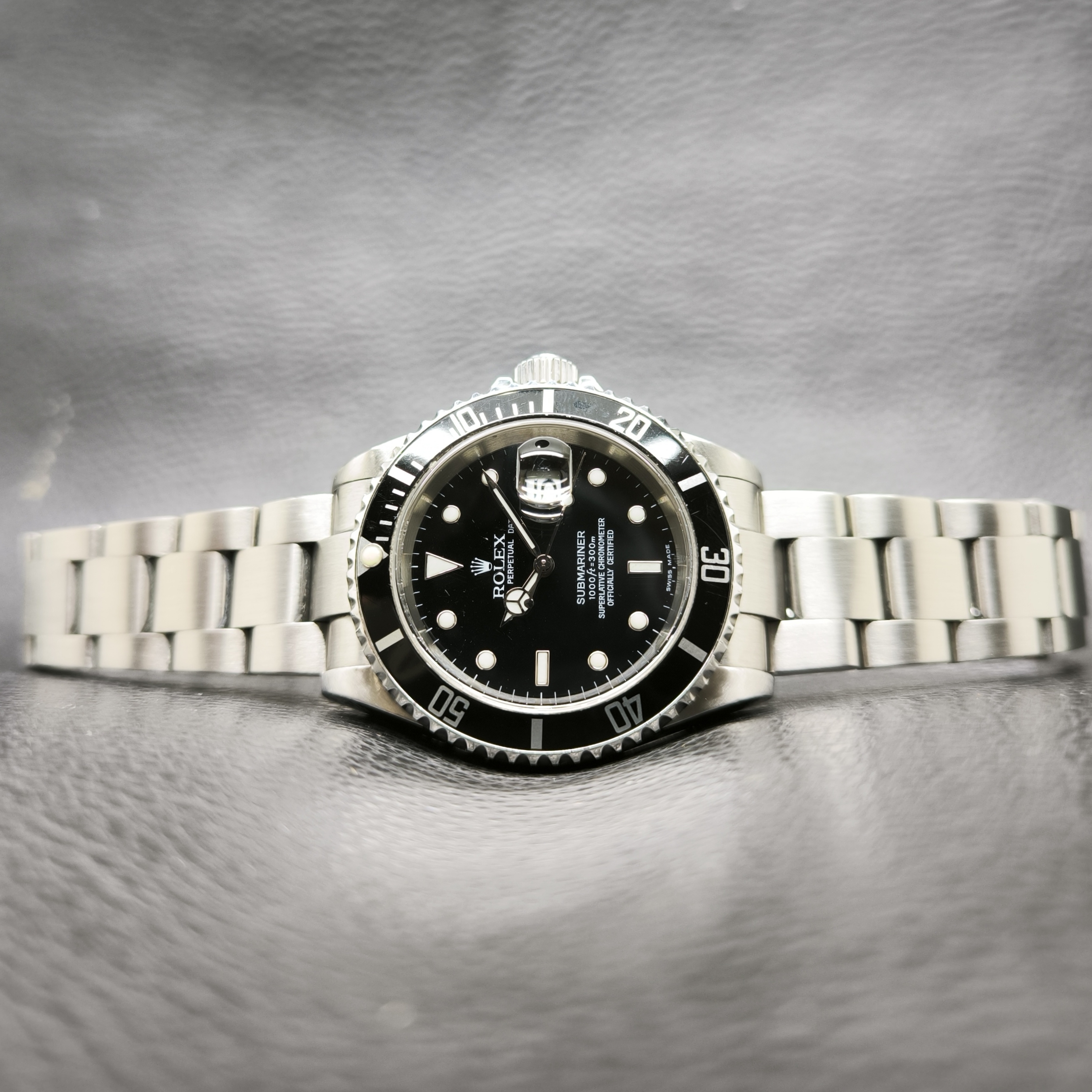 Submariner Date 40mm view 3