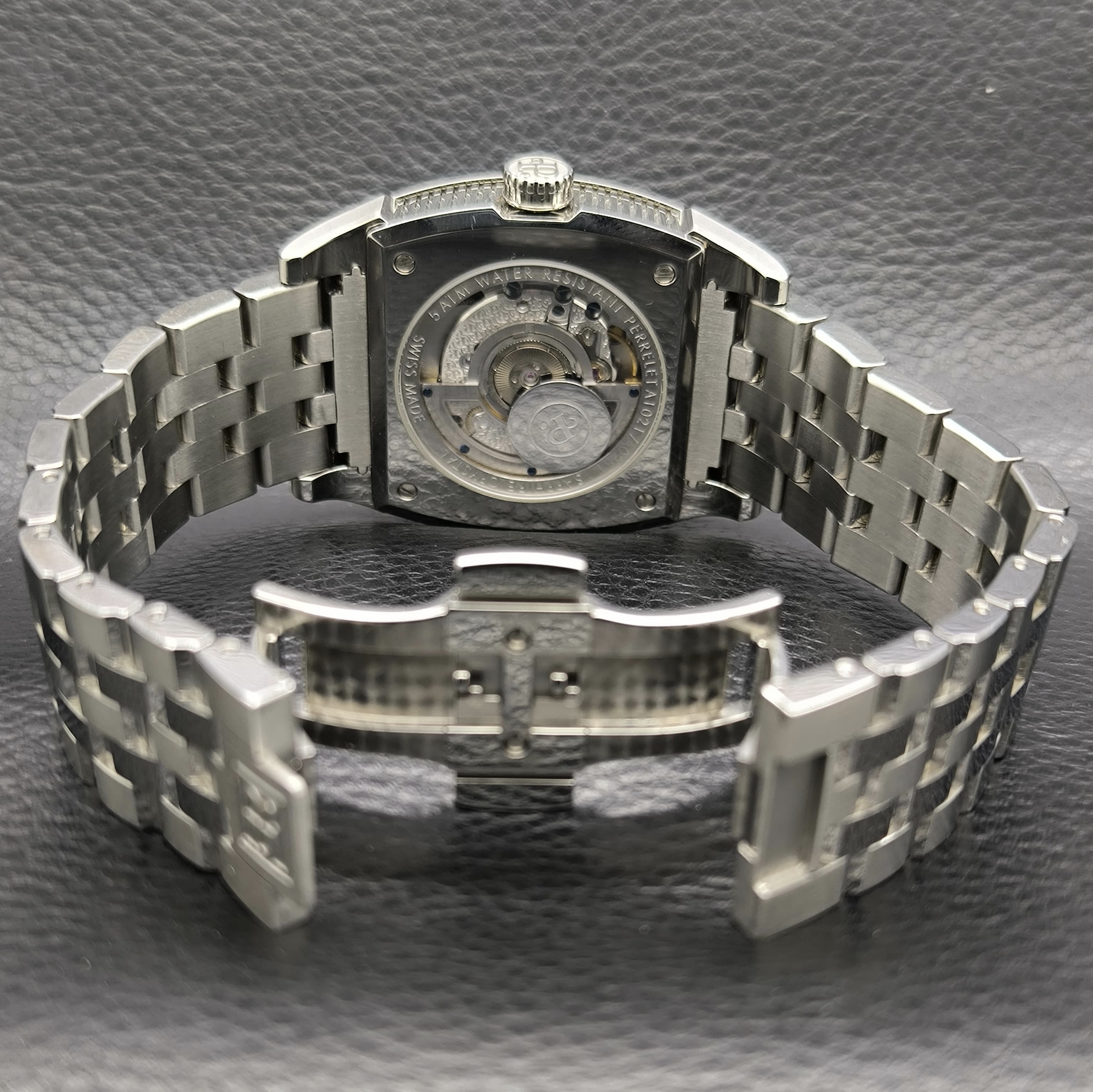 Perrelet Power Reserve 38mm view 4