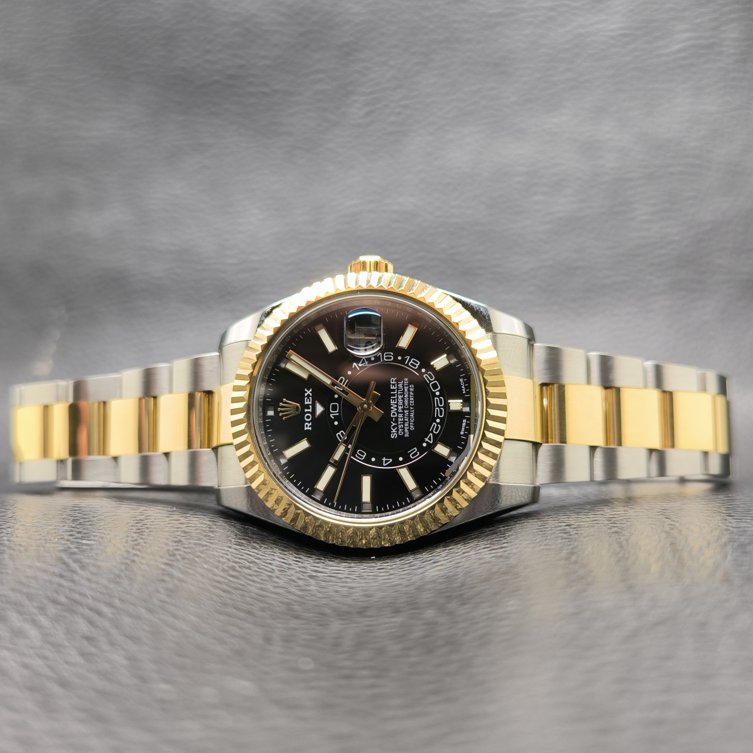 Sky-Dweller 42mm view 3