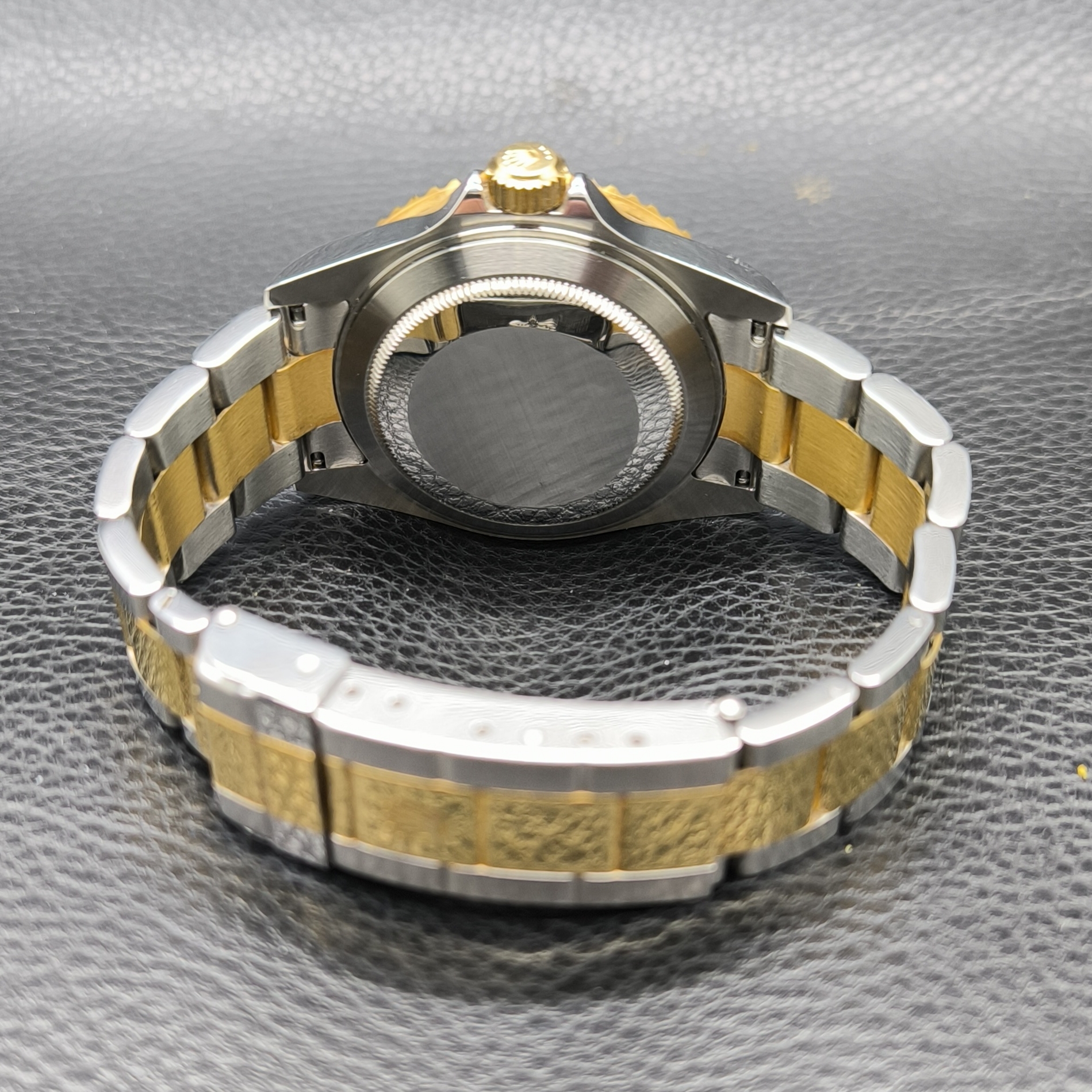 Submariner Date 40mm view 2