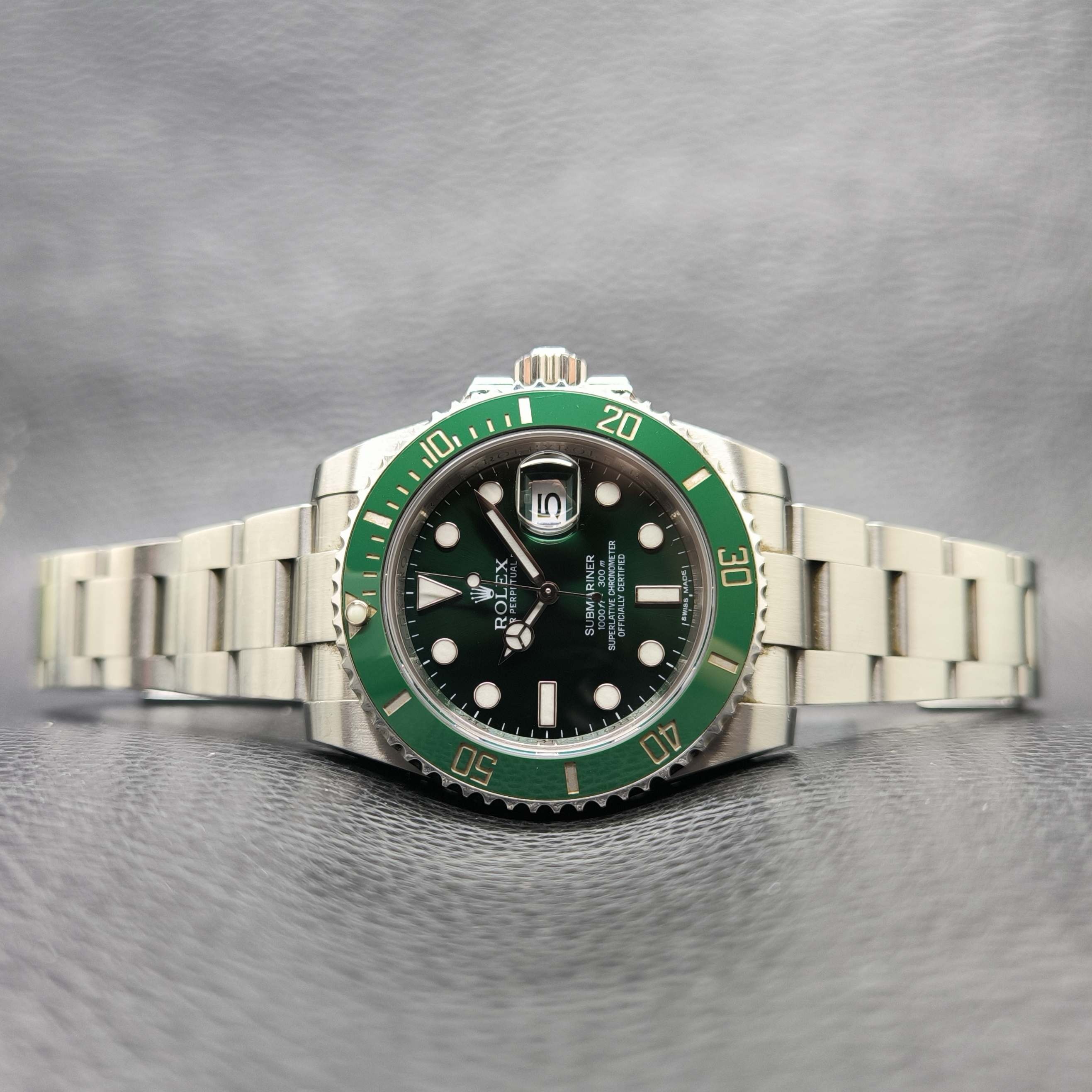 Submariner Date 40mm view 3