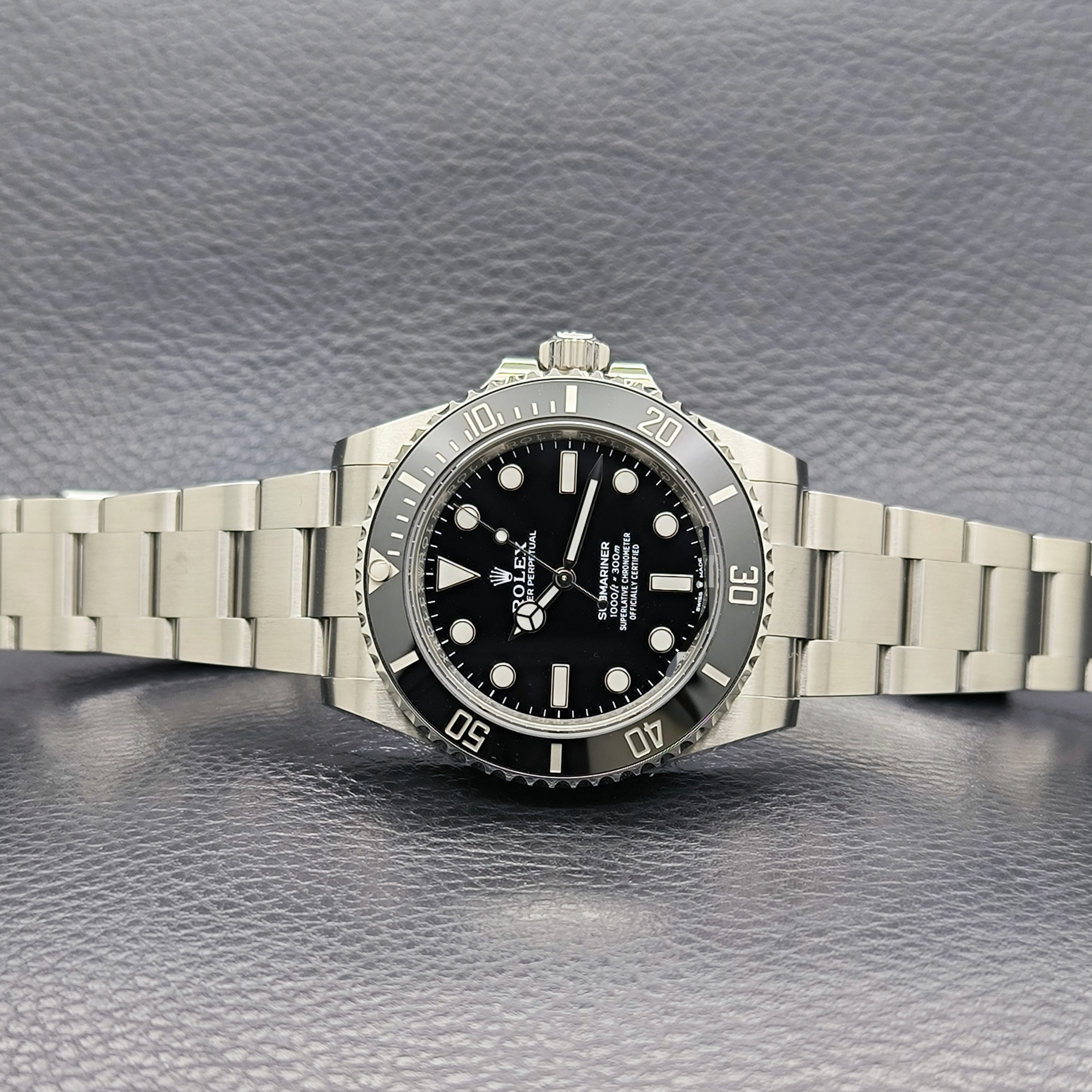Submariner No Date 41mm view 3
