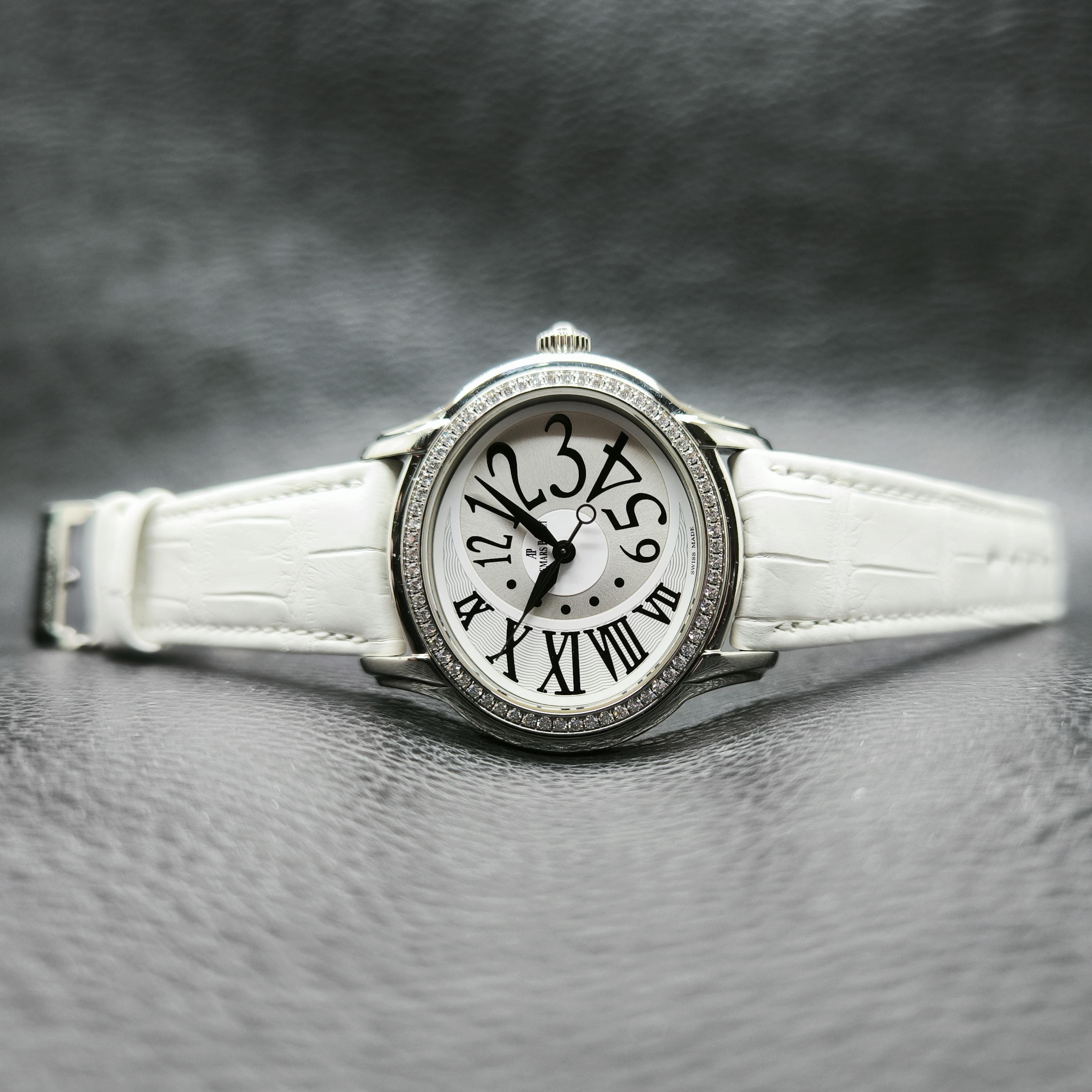 Millenary Ladies 35mm view 3