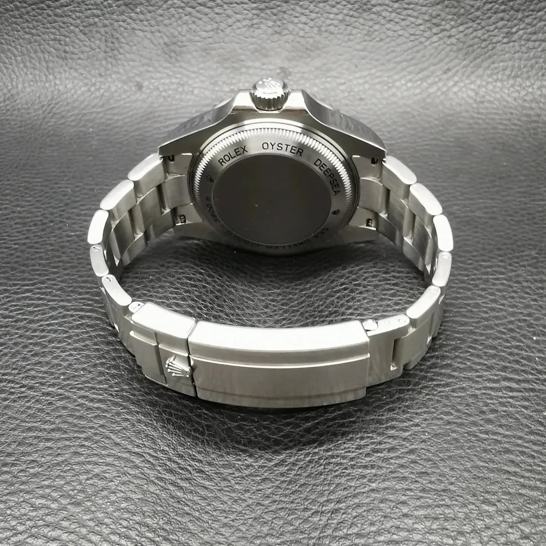 Sea-Dweller Deepsea 44mm view 2