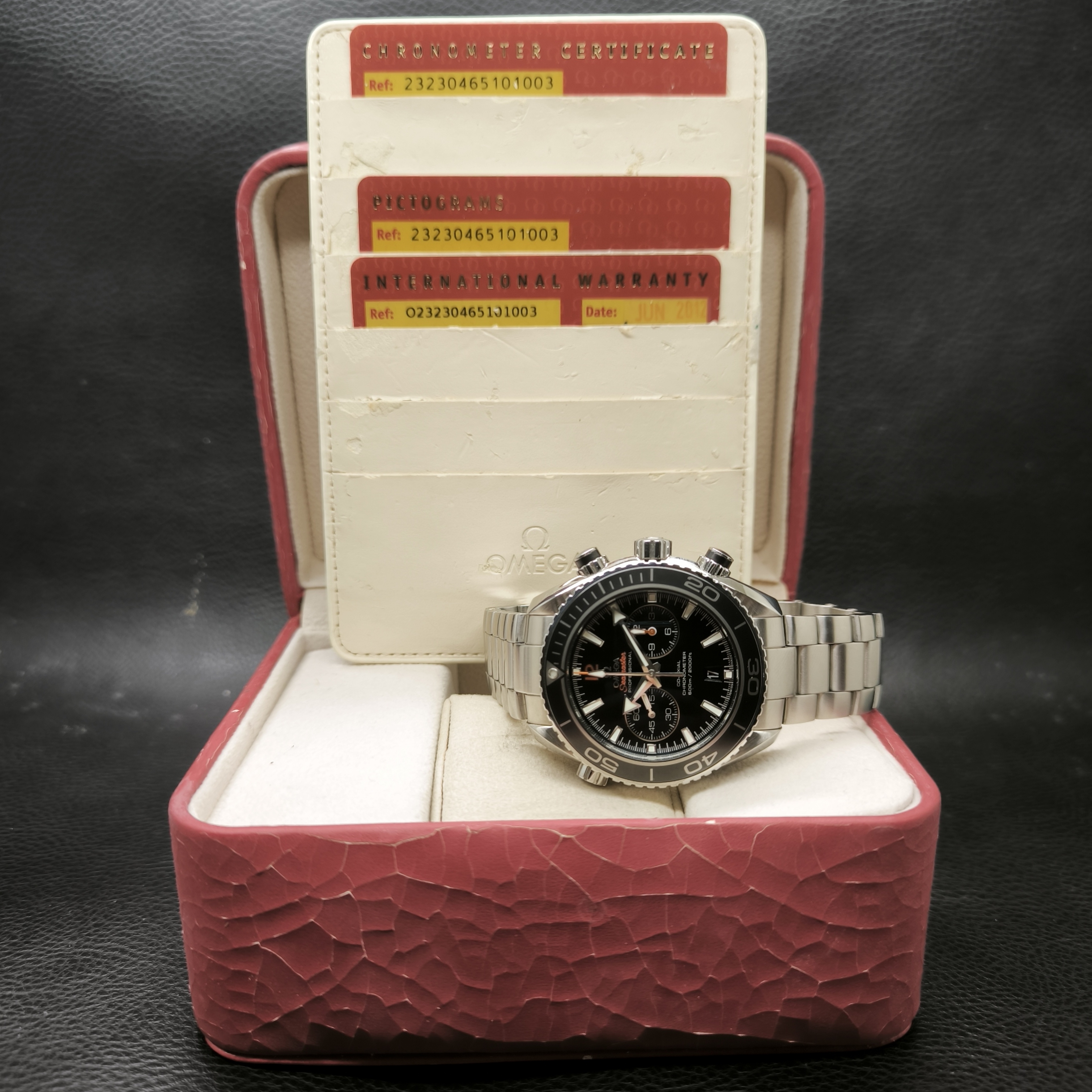 Seamaster Planet Ocean 45mm view 5