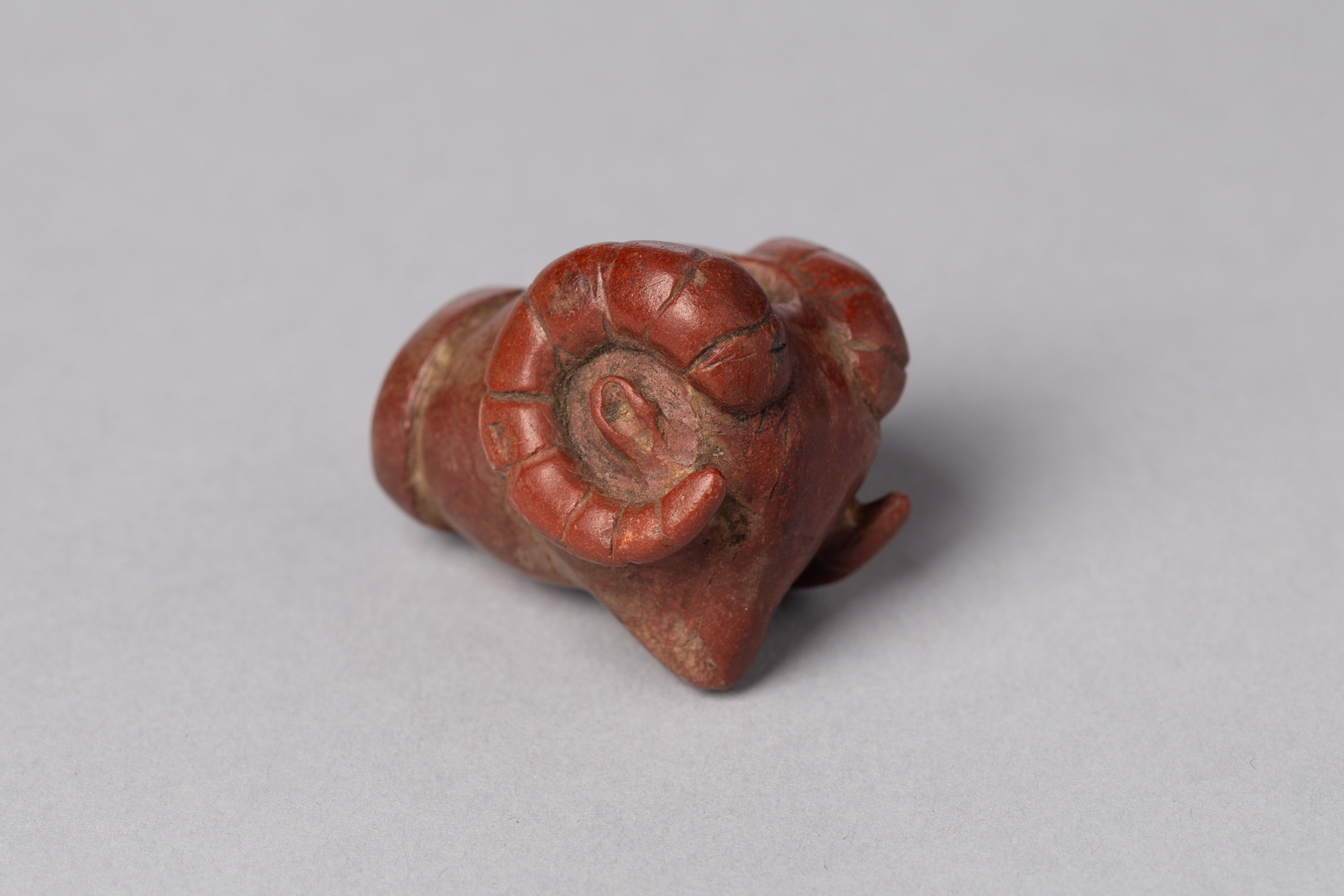 Native American vintage Carved Catlinite Ram Horn Pipe