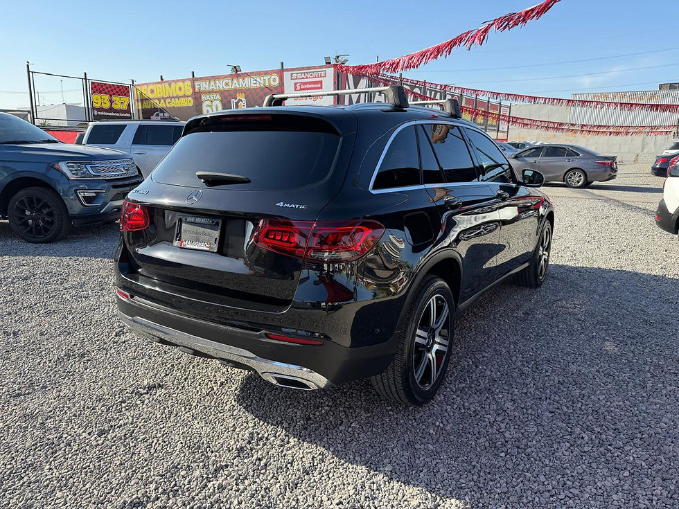 Miniatura: MERCEDES GLC300 2020