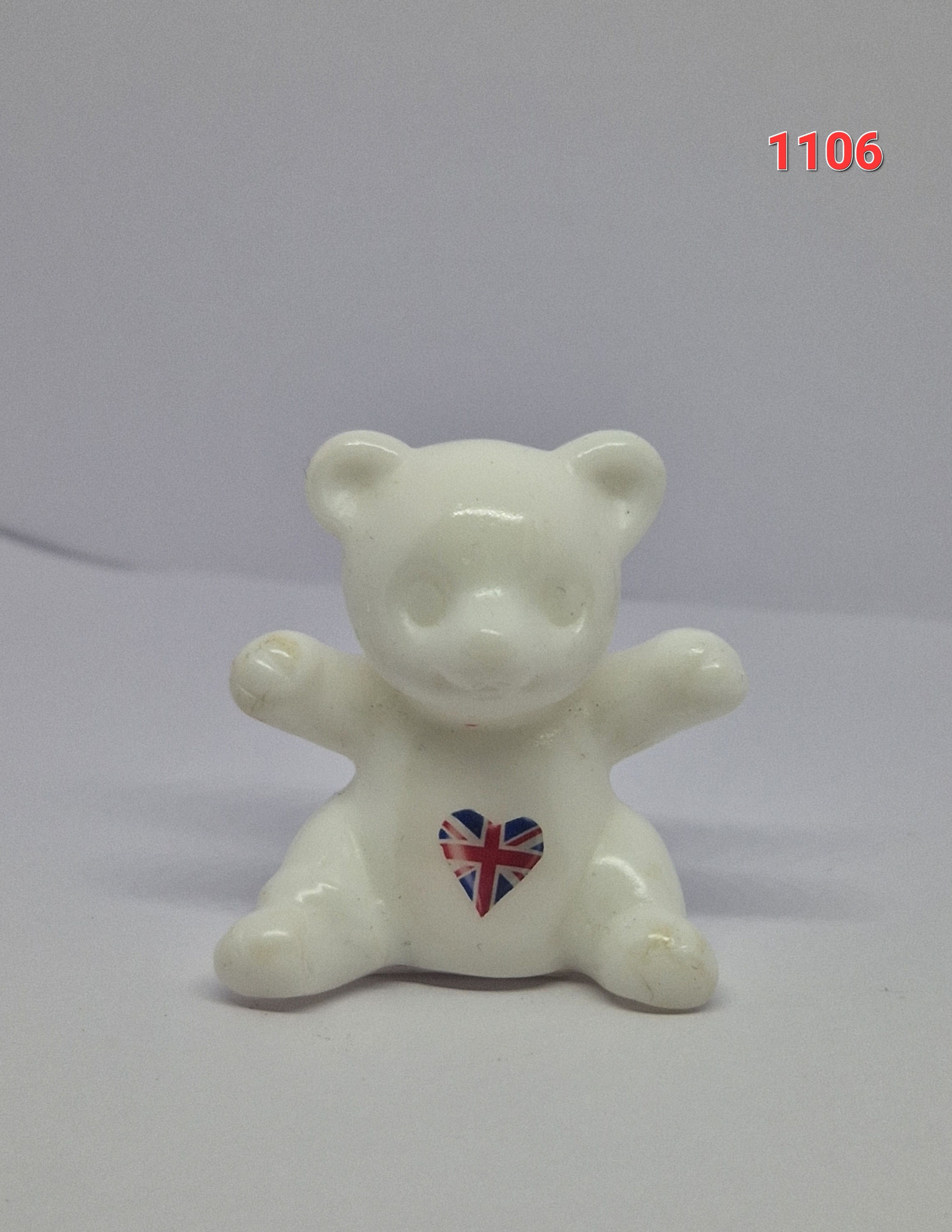 White Royal Chi Bear 1106