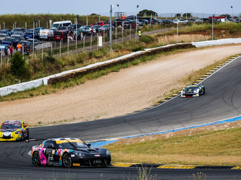 GTC / Turismos con una parrilla de lujo en Jarama