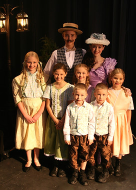 Music Man JR Hix family costume set rental