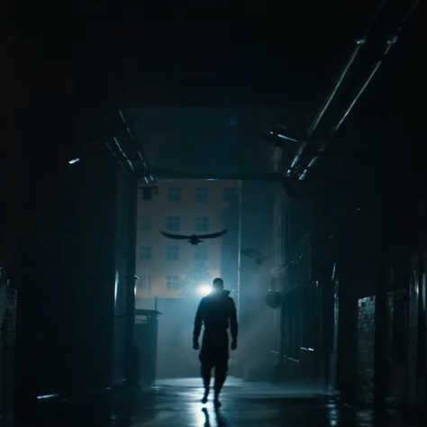 Crítica | O Corvo - Um voo raso sobre um clássico cult