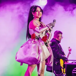 BELANOVA SE UNE A TECATE EMBLEMA