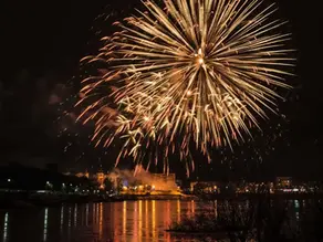 Réveillon na Lancha no Guarujá: Vire o Ano em Alto-Mar