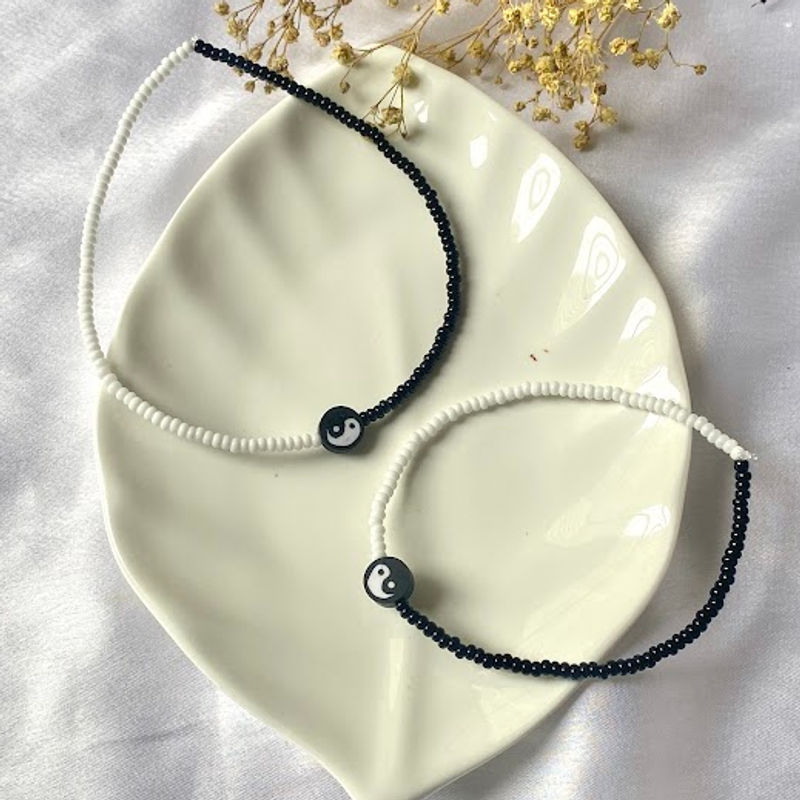 Yin Yang Seed Bead Bracelet